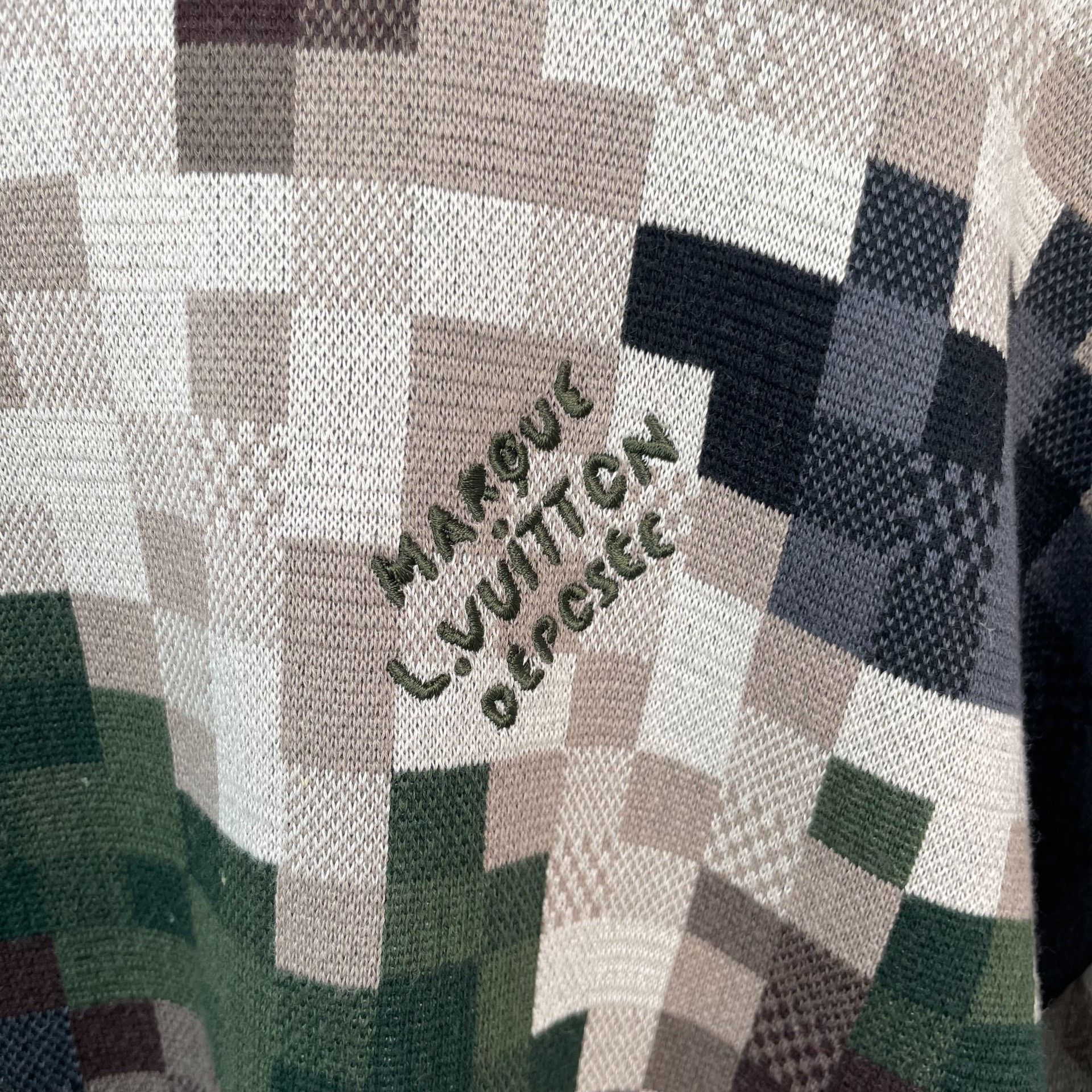 Louis Vuitton Louis Vuitton Sweater XXL Men Size US XXL / EU 58 / 5 - 3 Thumbnail