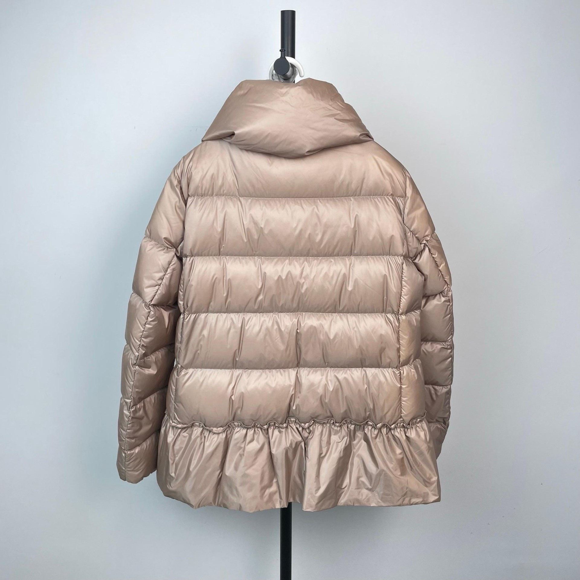Moncler Moncler Pink Down Jacket 2XL Women Size XS / US 0-2 / IT 36-38 - 2 Thumbnail