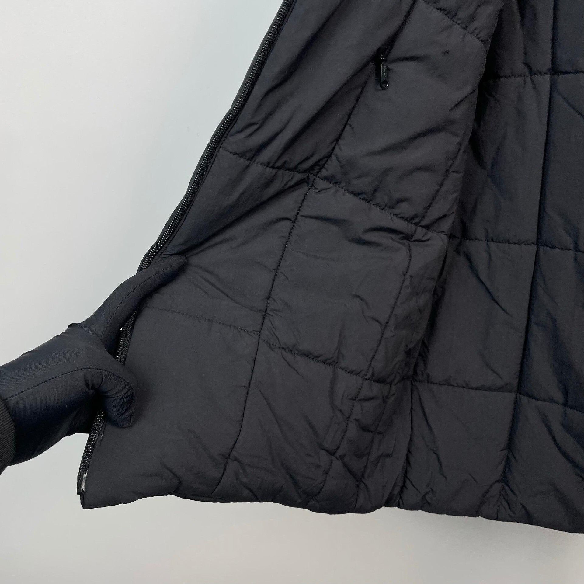 Burberry Burberry Black Down Jacket S Women Size S / US 4 / IT 40 - 5 Thumbnail