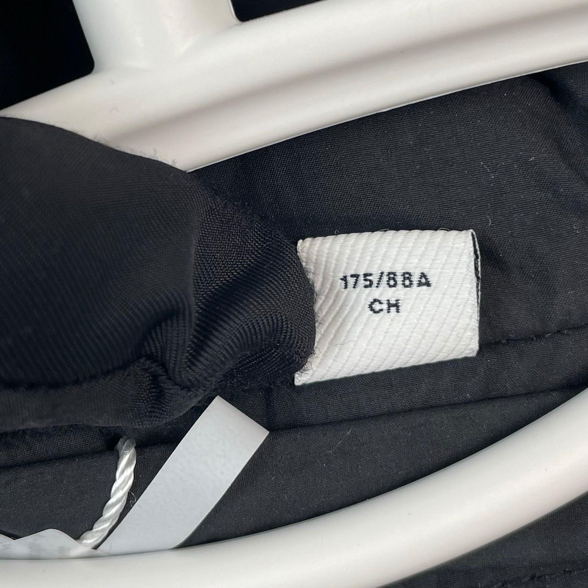 Burberry Burberry Black Down Jacket S Women Size S / US 4 / IT 40 - 7 Thumbnail