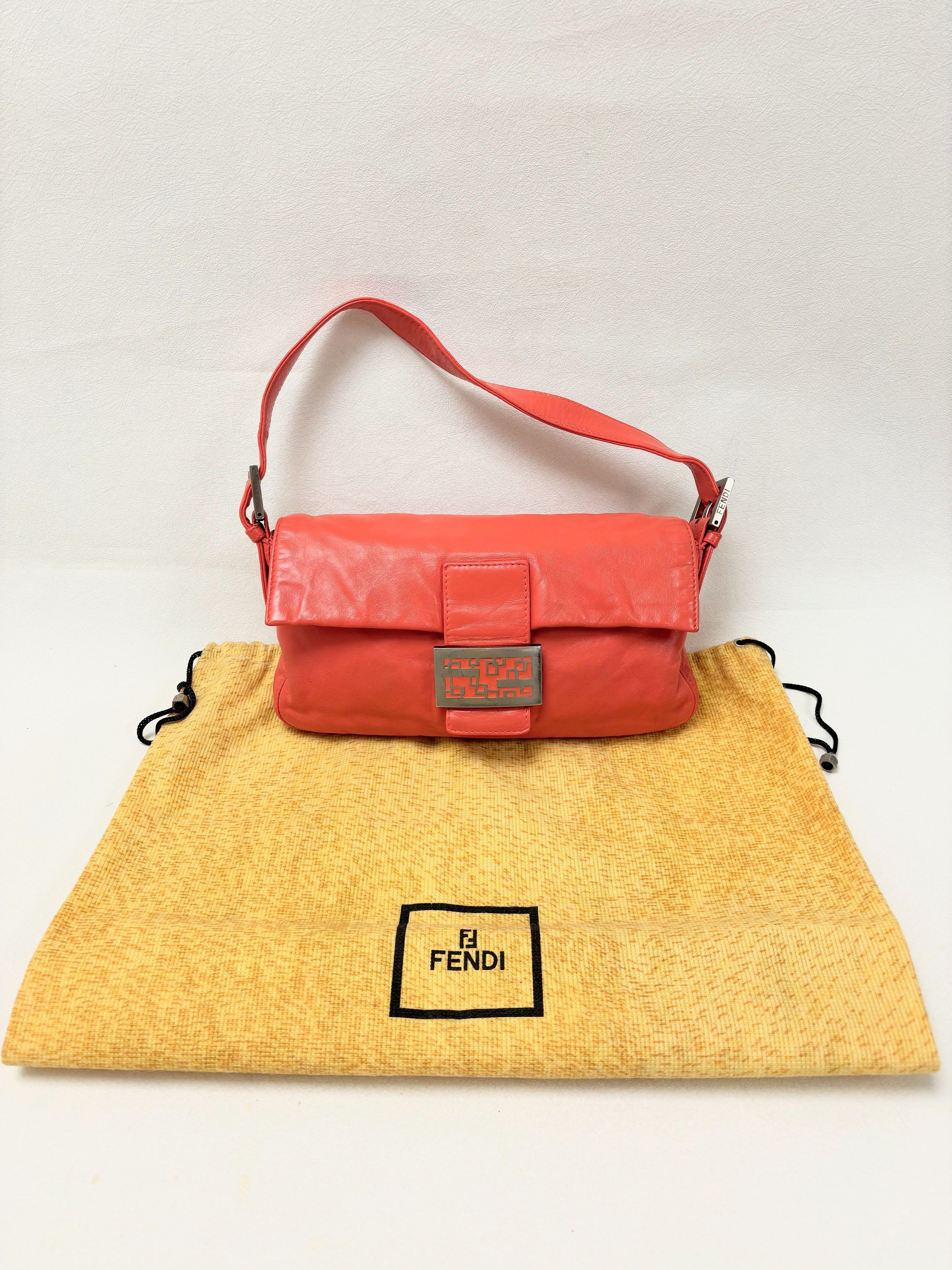 Fendi Sac Baguette Corail Size ONE SIZE - 3 Thumbnail