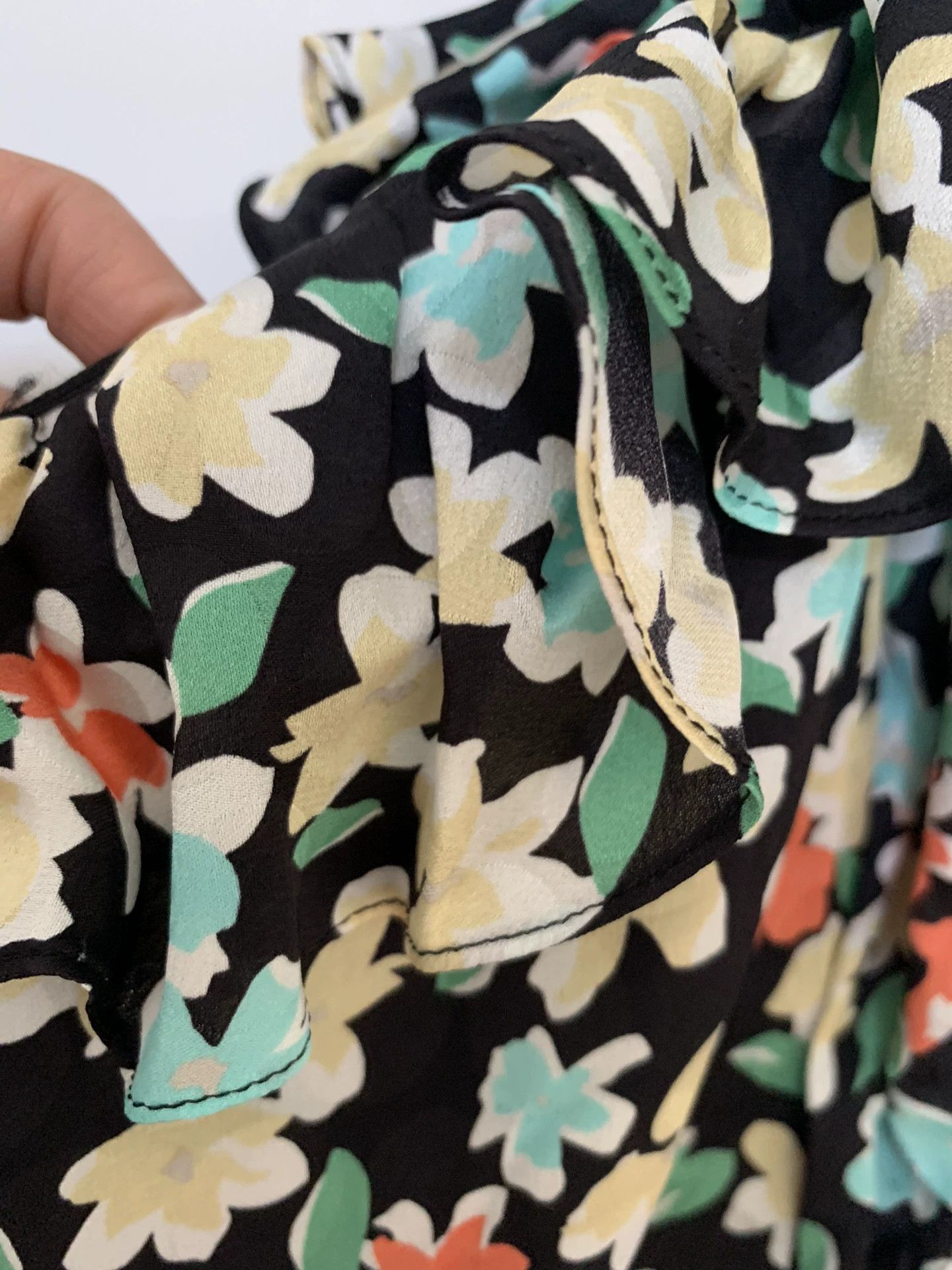 Saint Laurent Paris Saint Laurent Floral Off-Shoulder Top Size S / US 4 / IT 40 - 2 Thumbnail