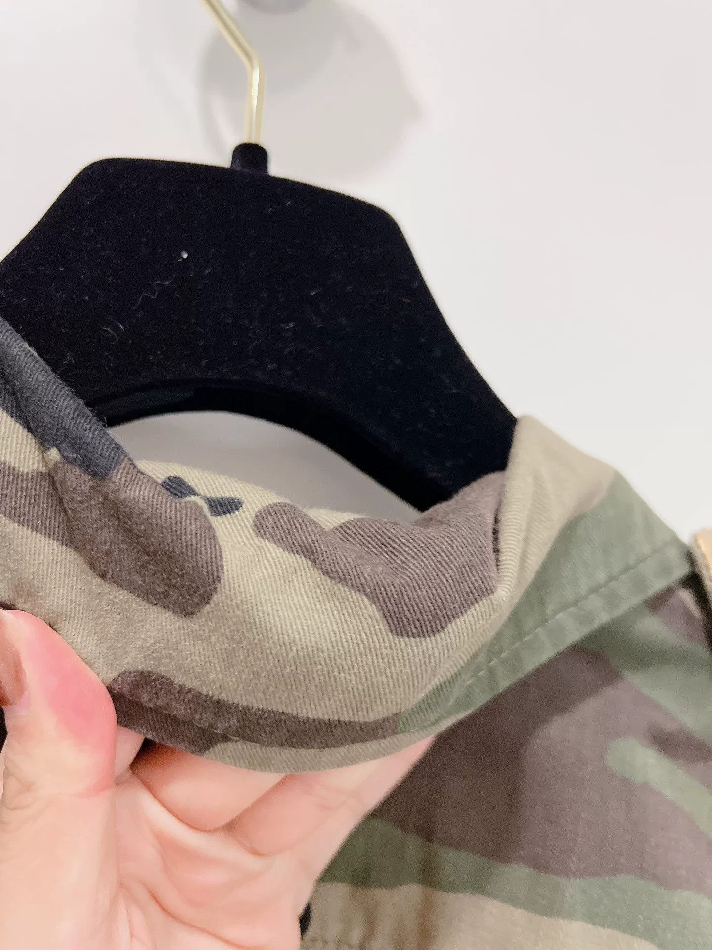 Saint Laurent Paris Saint Laurent Camouflage Slim Jacket Size XS / US 0-2 / IT 36-38 - 6 Thumbnail