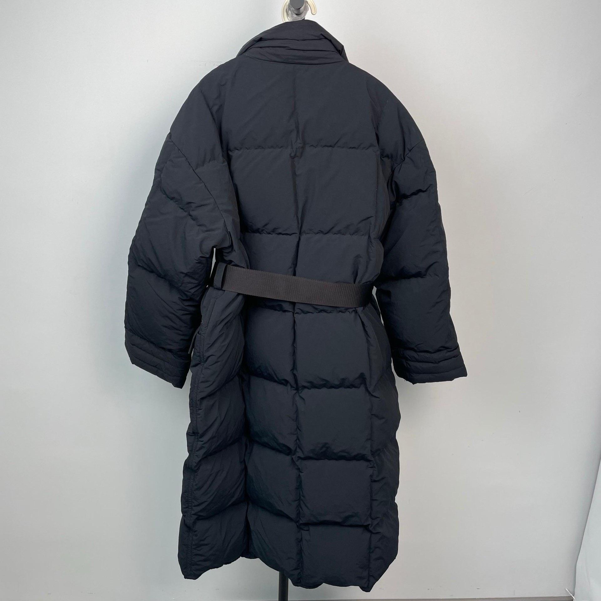 Moncler Moncler Long Black Down Jacket S Women Size S / US 4 / IT 40 - 2 Thumbnail