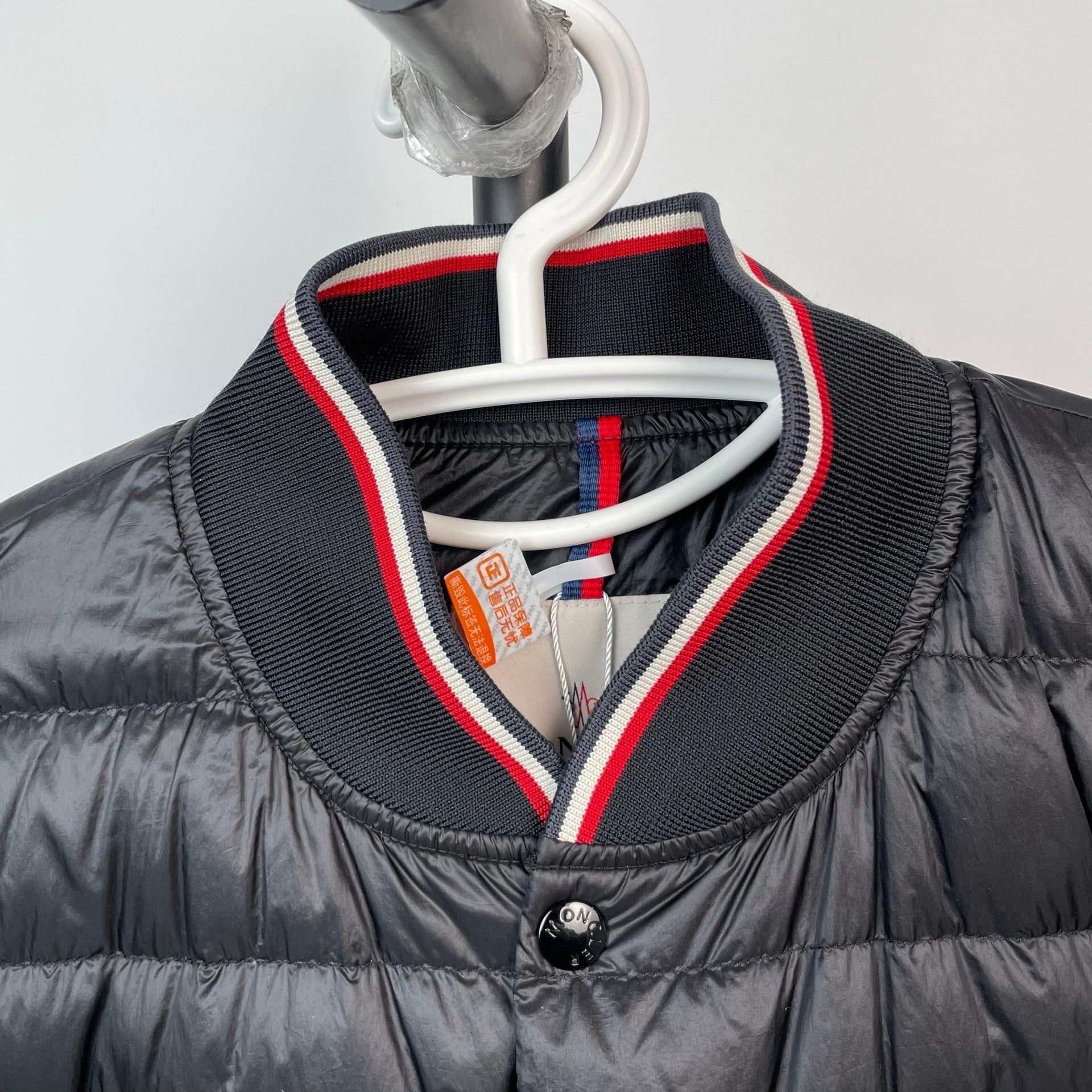 Moncler Moncler Down Black Heavy Coat 4 Men Size US XS / EU 42 / 0 - 4 Thumbnail