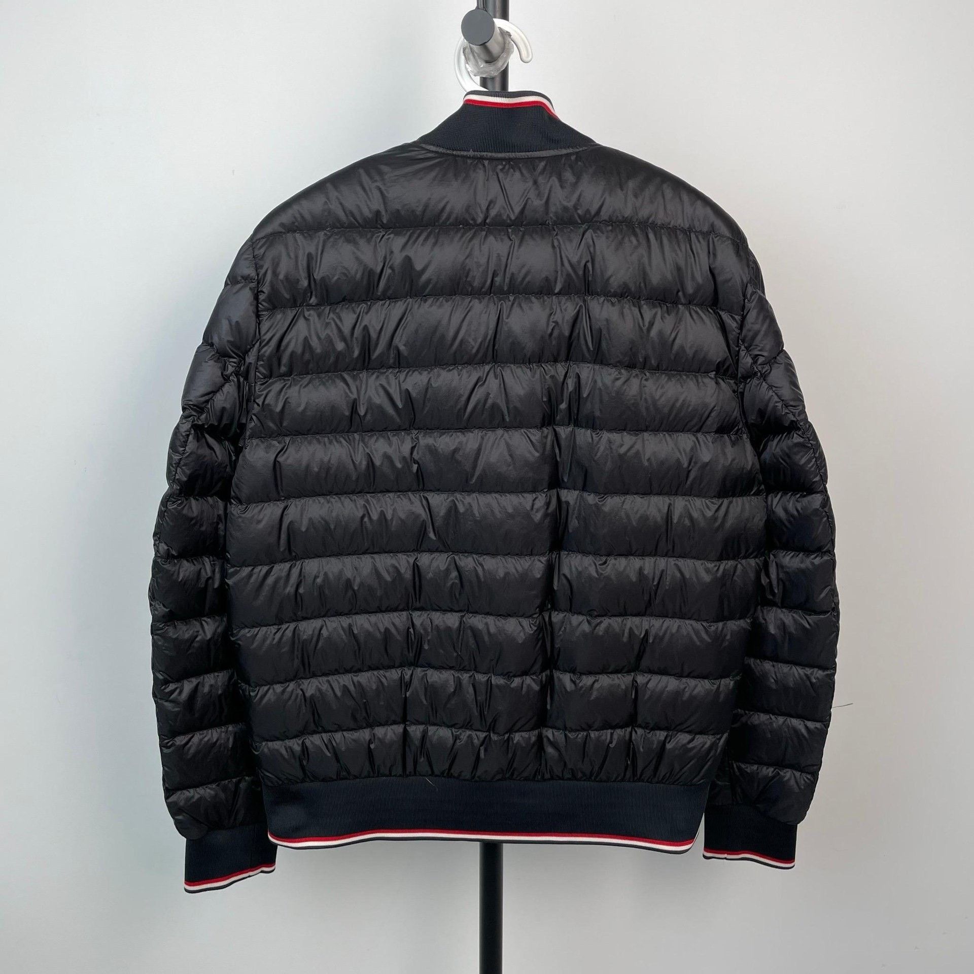 Moncler Moncler Down Black Heavy Coat 4 Men Size US XS / EU 42 / 0 - 2 Thumbnail