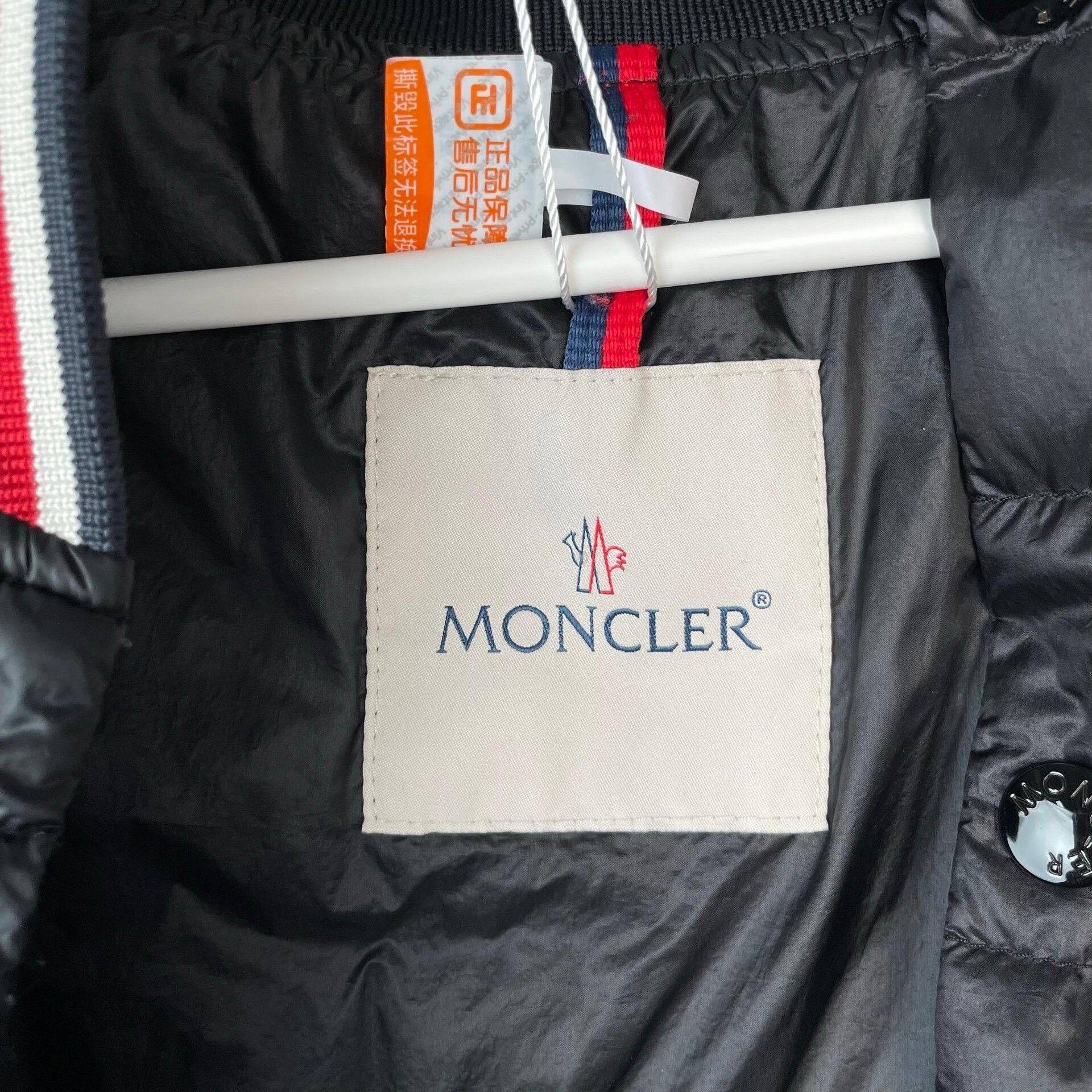 Moncler Moncler Down Black Heavy Coat 4 Men Size US XS / EU 42 / 0 - 9 Thumbnail