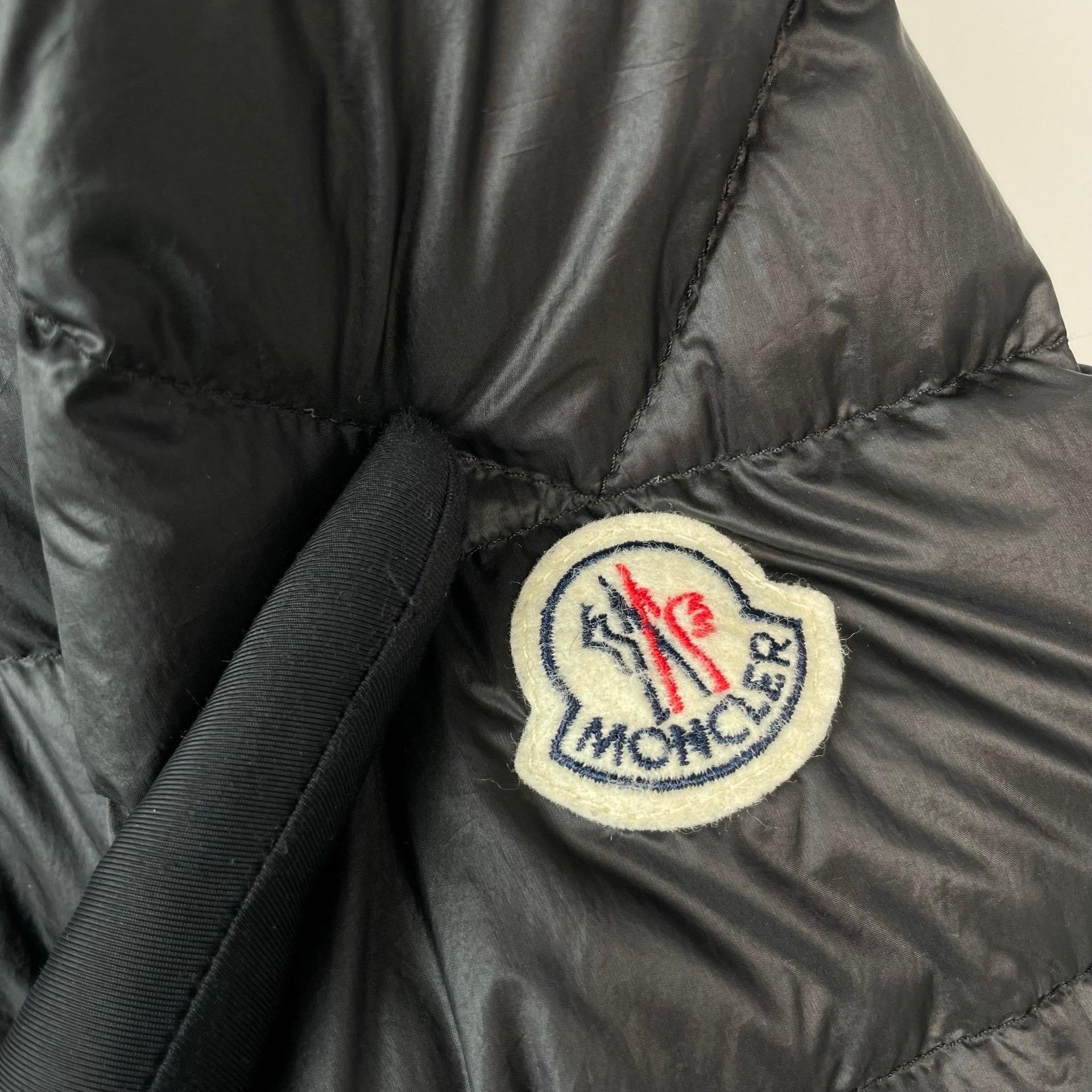 Moncler Moncler Down Black Heavy Coat 4 Men Size US XS / EU 42 / 0 - 3 Thumbnail