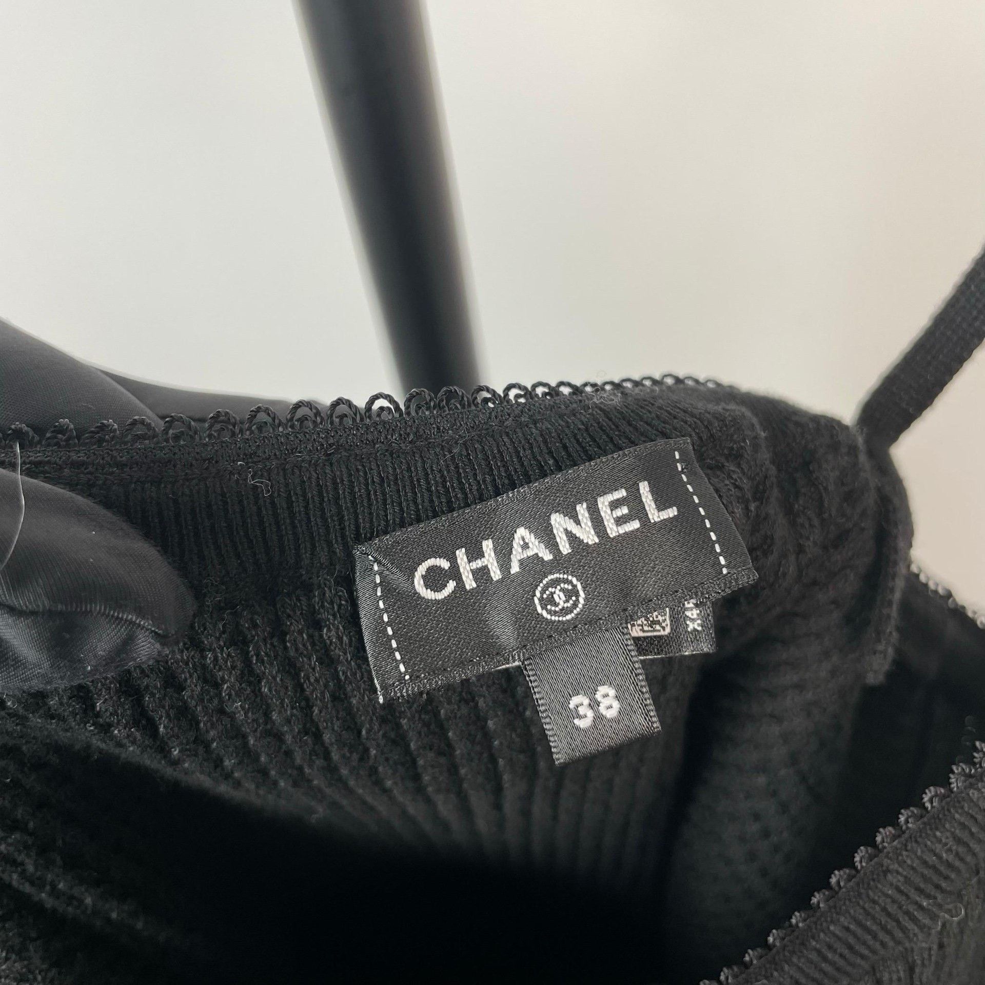 Chanel Chanel Black Tank Top 24 Women Size XS / US 0-2 / IT 36-38 - 7 Thumbnail
