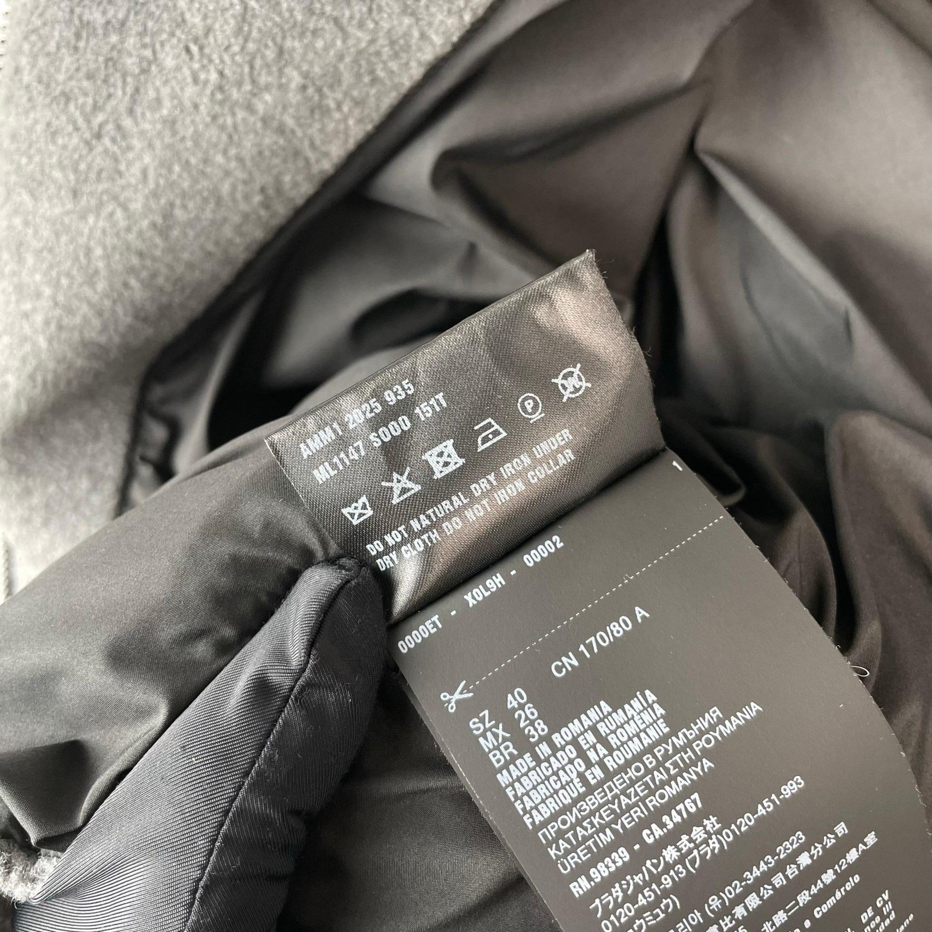 Miu Miu Miu Miu Gray Light Jacket 40 Men Size US M / EU 48-50 / 2 - 8 Thumbnail