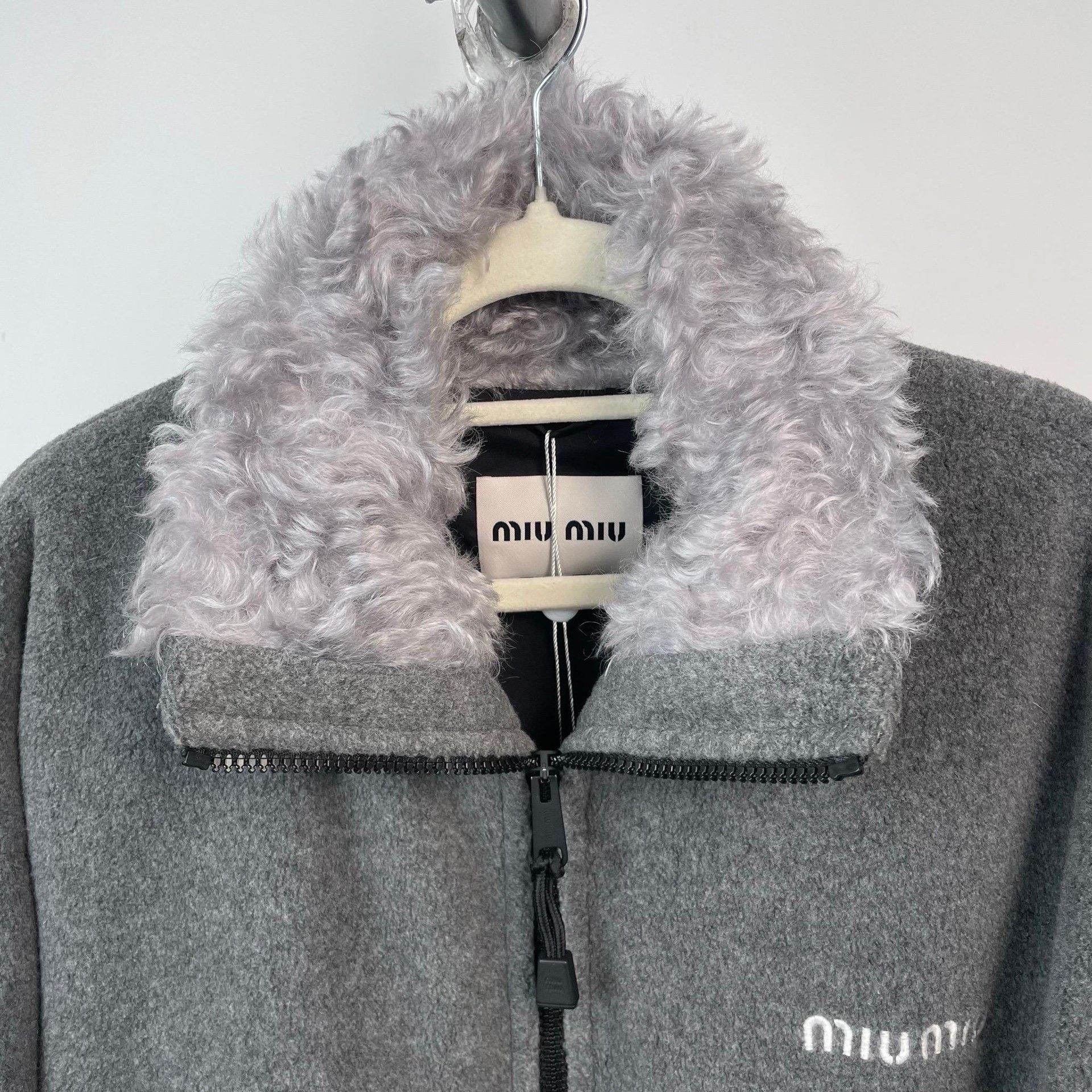 Miu Miu Miu Miu Gray Light Jacket 40 Men Size US M / EU 48-50 / 2 - 3 Thumbnail
