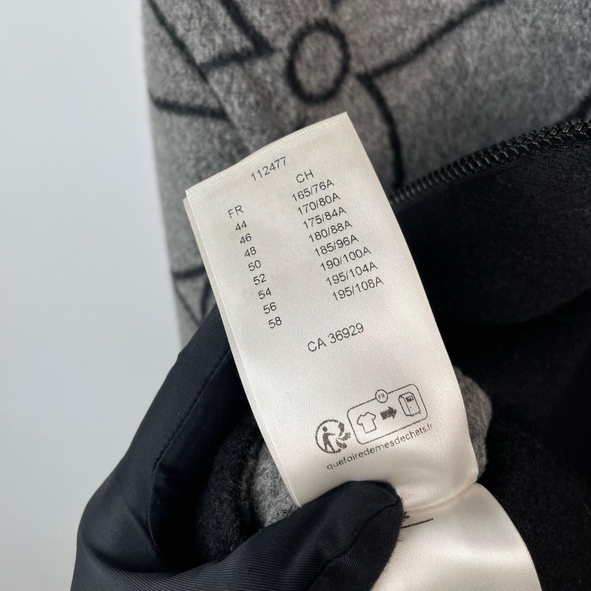 Louis Vuitton Louis Vuitton Gray Light Jacket 24 Men Size US XS / EU 42 / 0 - 8 Thumbnail