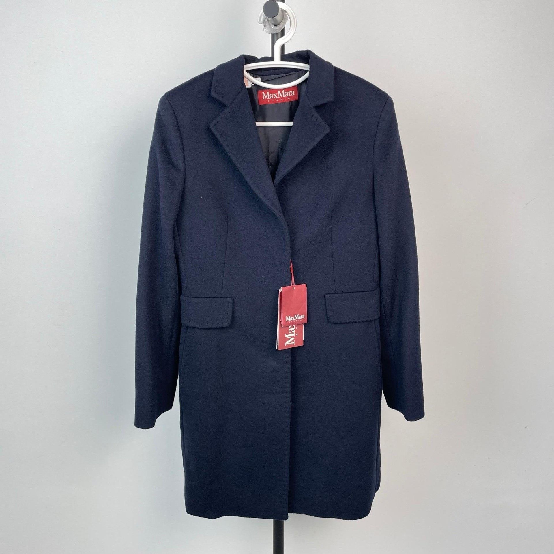 Max Mara Max Mara Red Coat 40 Women Size M / US 6-8 / IT 42-44 - 8 Thumbnail