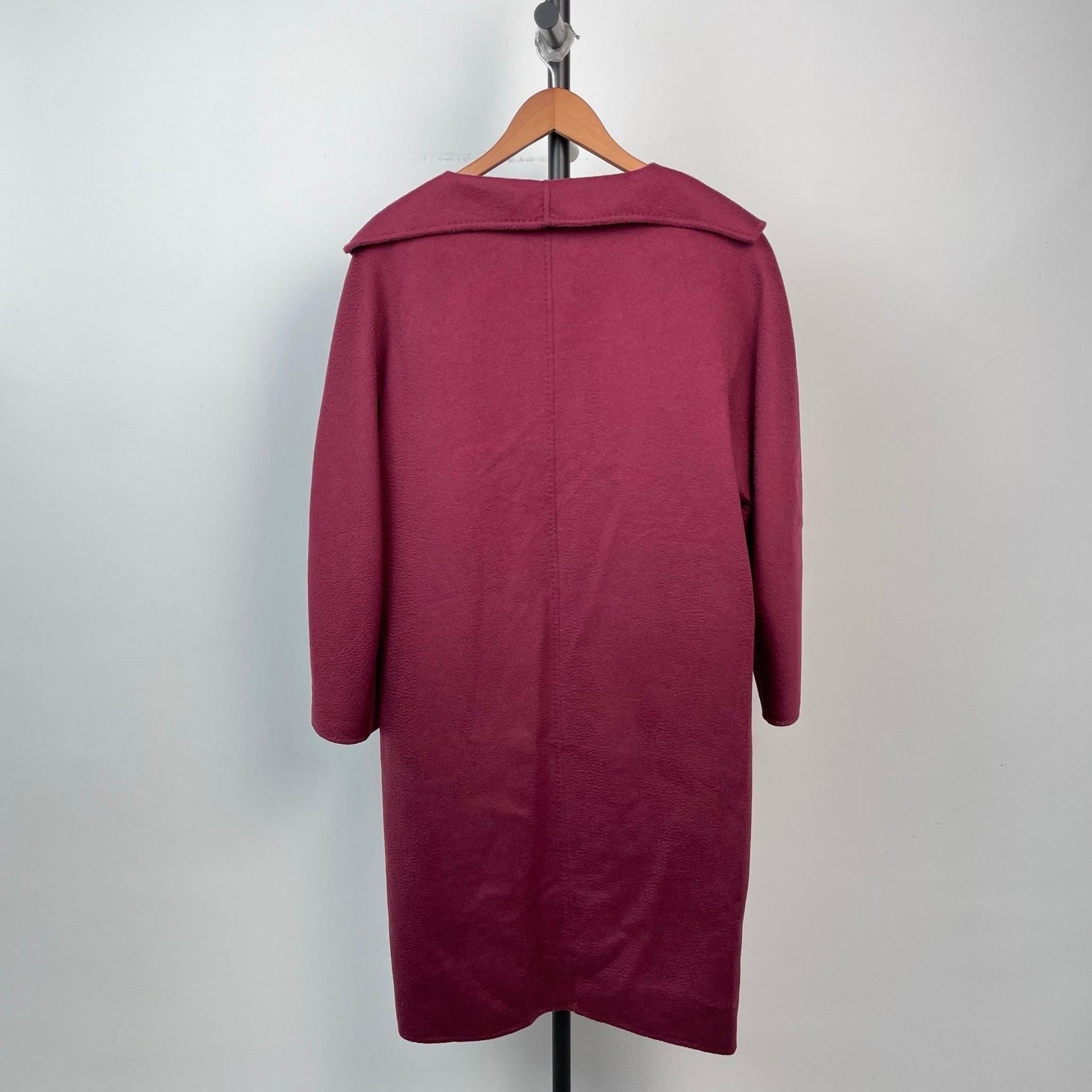 Max Mara Max Mara Red Coat L Women Size L / US 10 / IT 46 - 2 Thumbnail