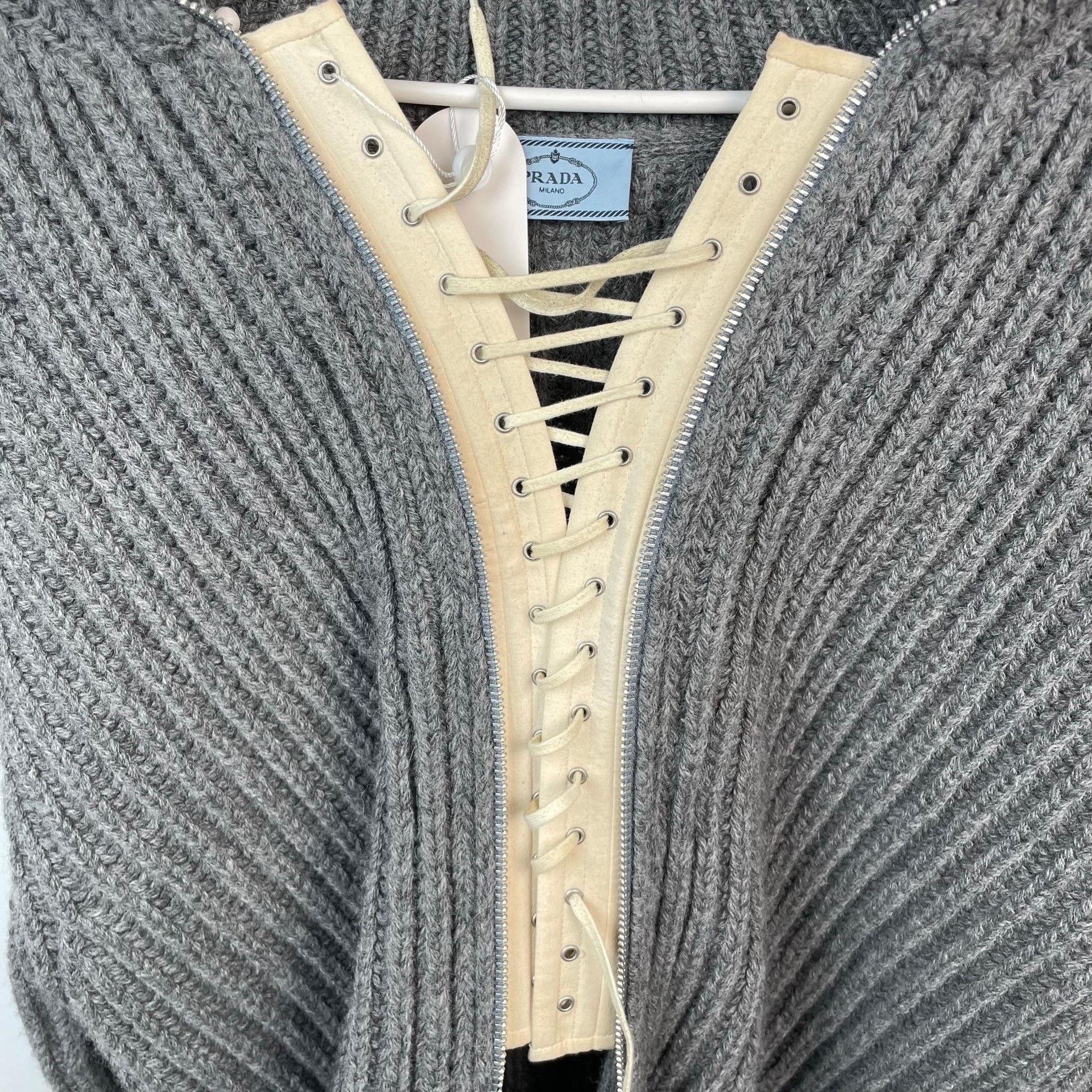 Prada Prada Sweater 22 Women Size XS / US 0-2 / IT 36-38 - 4 Thumbnail