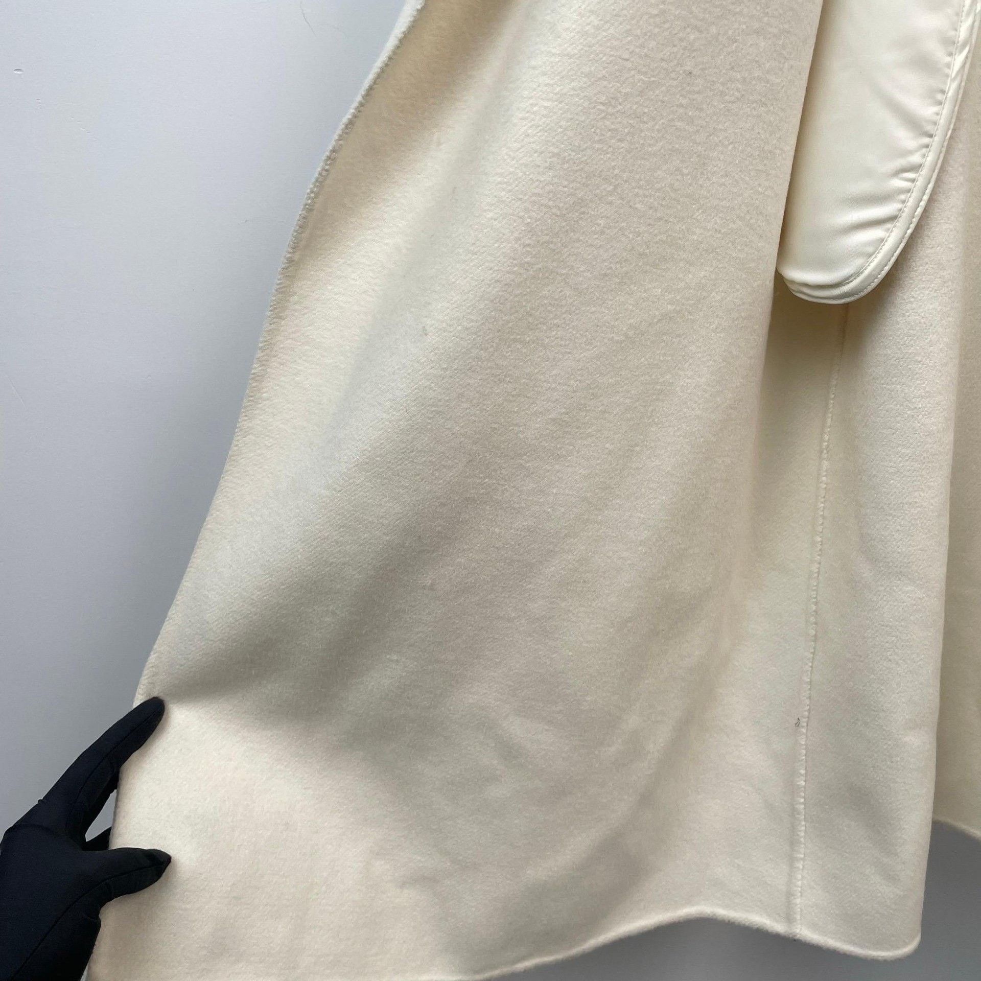 Max Mara Max Mara Long White Coat 42 Women Size M / US 6-8 / IT 42-44 - 5 Thumbnail