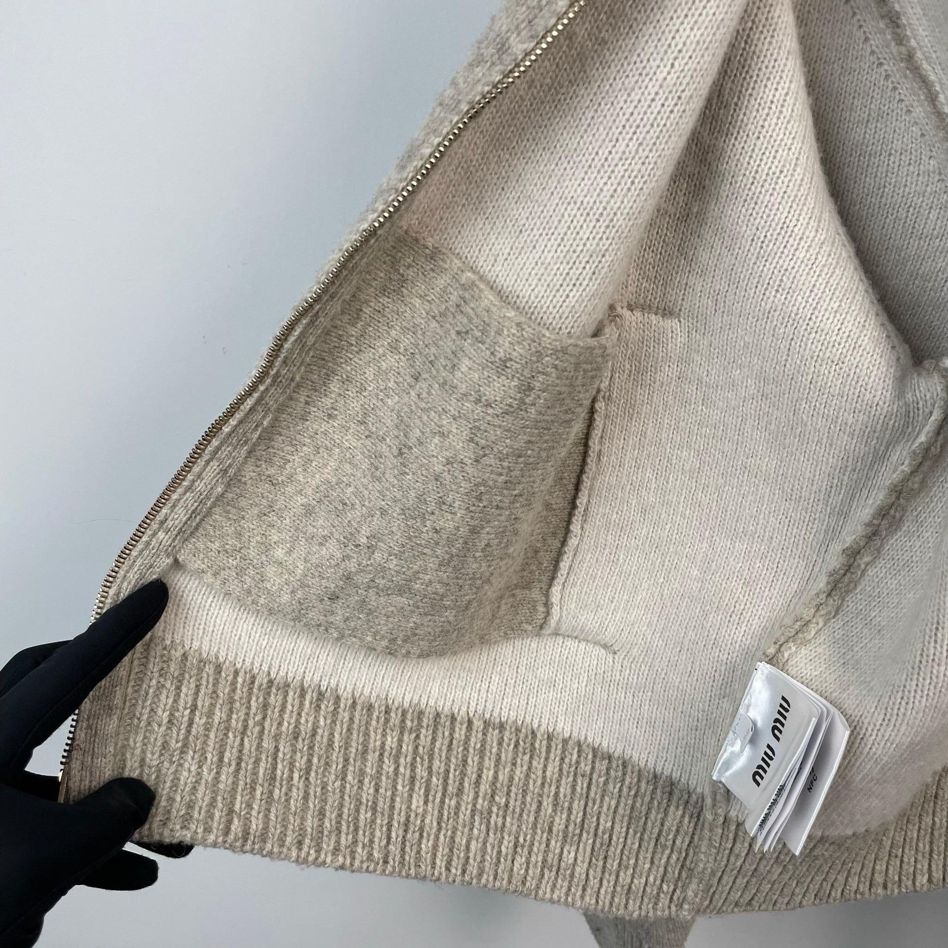 Miu Miu Miu Miu Gray Light Jacket 36 Men Size US S / EU 44-46 / 1 - 6 Thumbnail