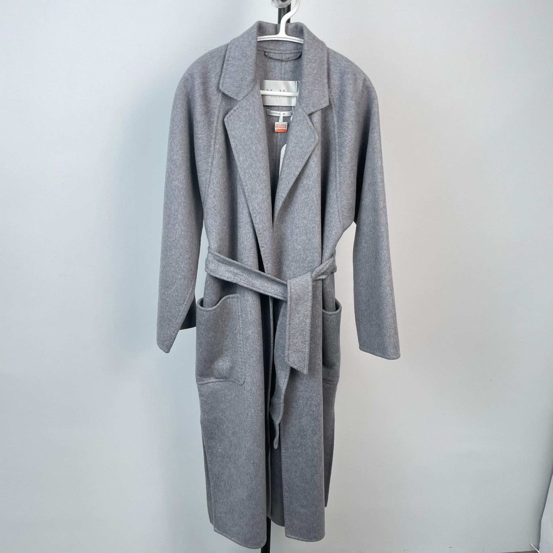 Max Mara Max Mara Silver Coat 36 Women Size S / US 4 / IT 40 - 9 Thumbnail