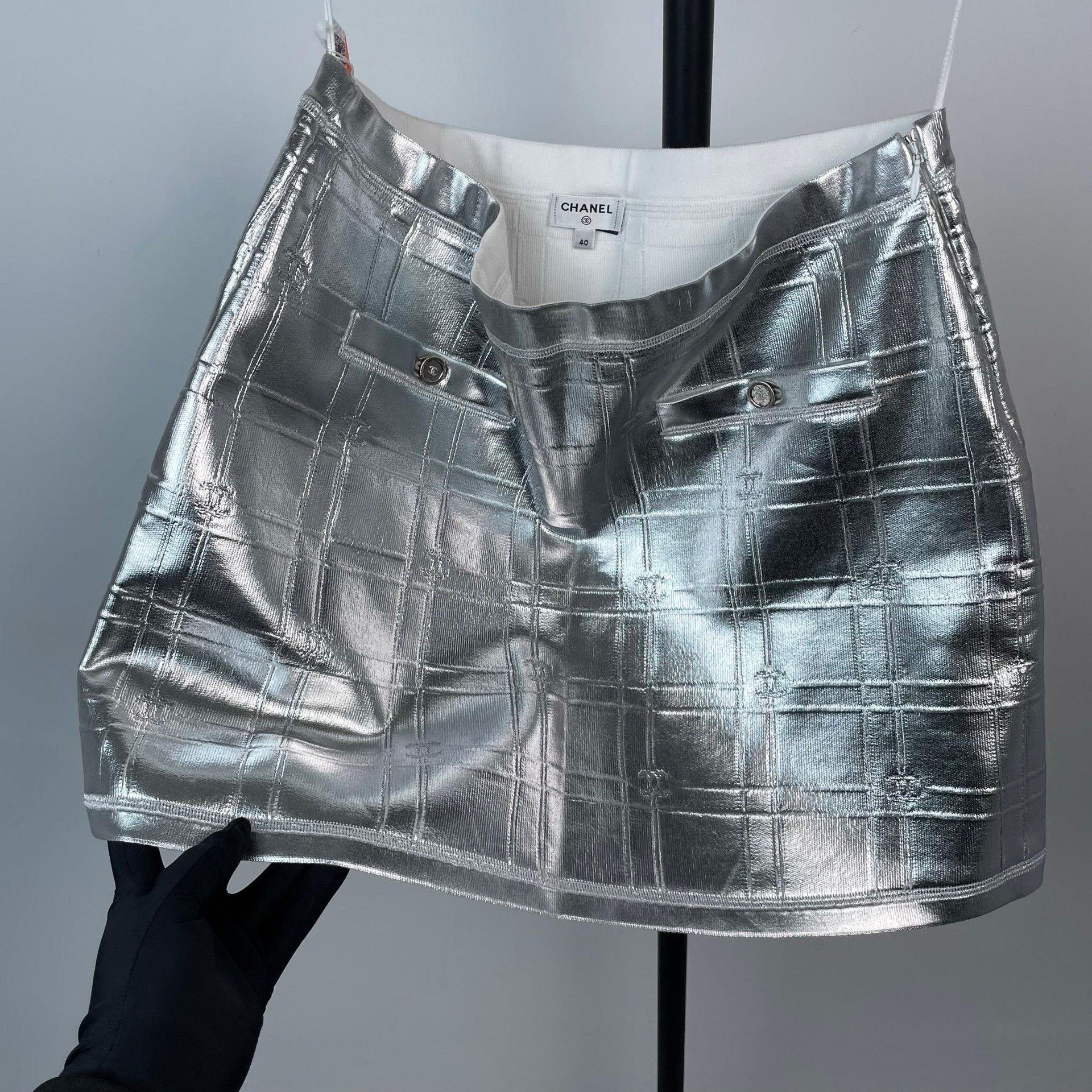 Chanel Chanel Silver Skirt 25 Women Size 25" / US 0 / IT 36 - 3 Thumbnail