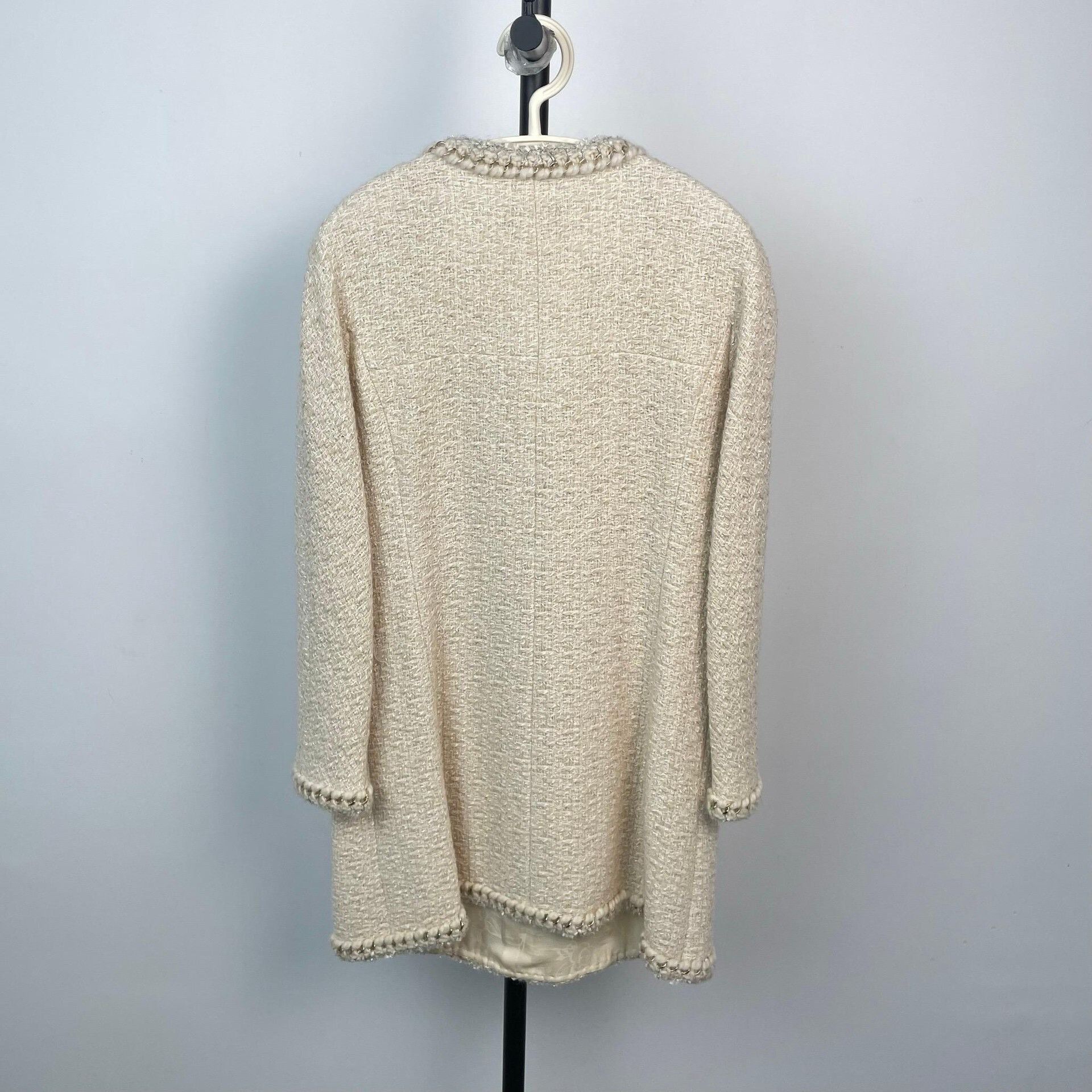 Chanel Chanel White Jacket 40 Women Size M / US 6-8 / IT 42-44 - 2 Thumbnail