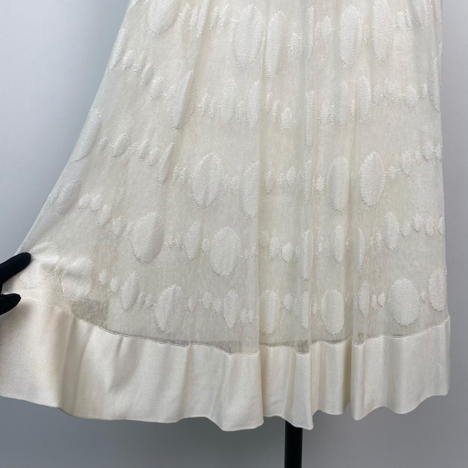 Chanel Chanel White Skirt 36 Women Size 36" / US 14 / IT 50 - 2 Thumbnail