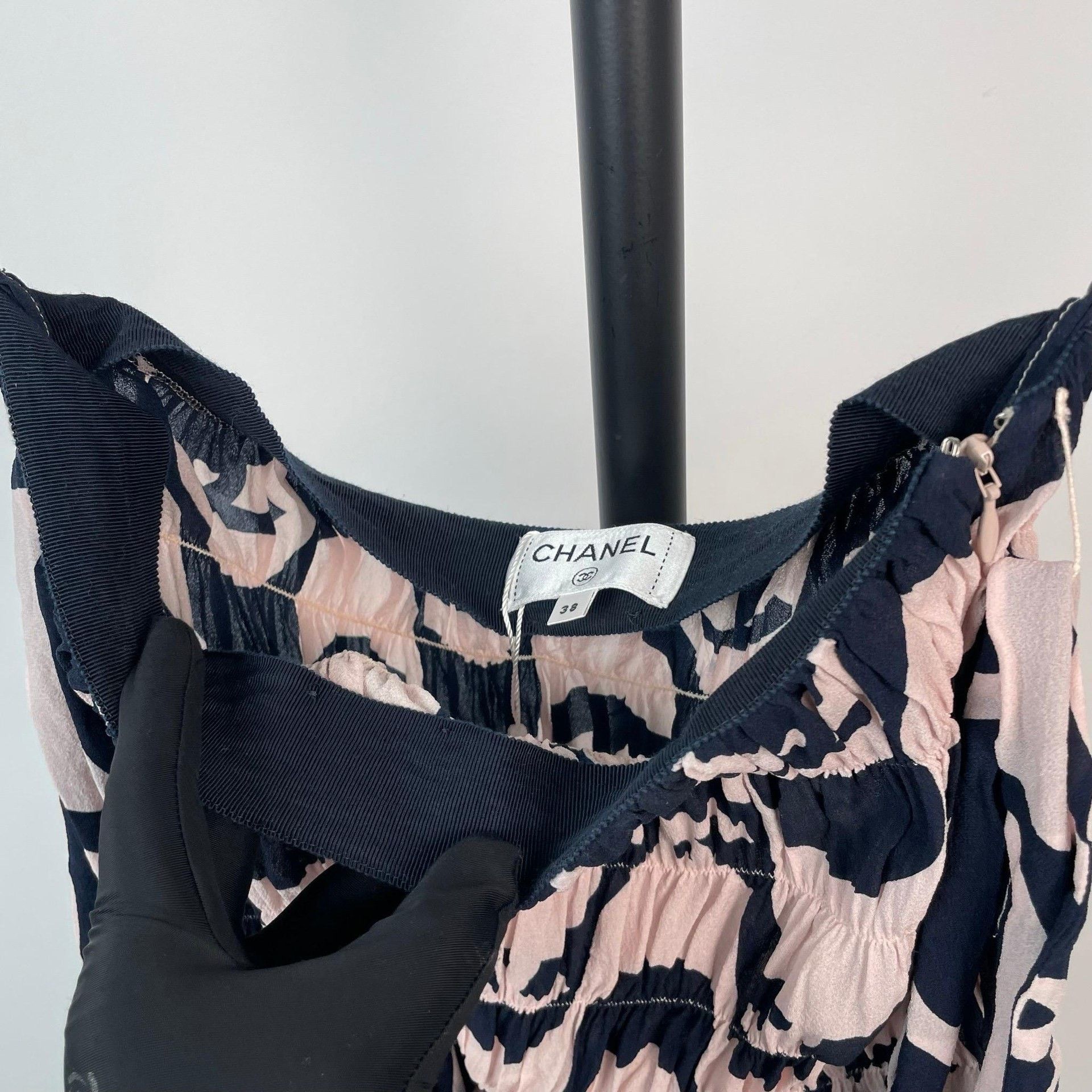 Chanel Chanel Skirt 38 Women Size 38" / US 16 / IT 52 - 4 Thumbnail