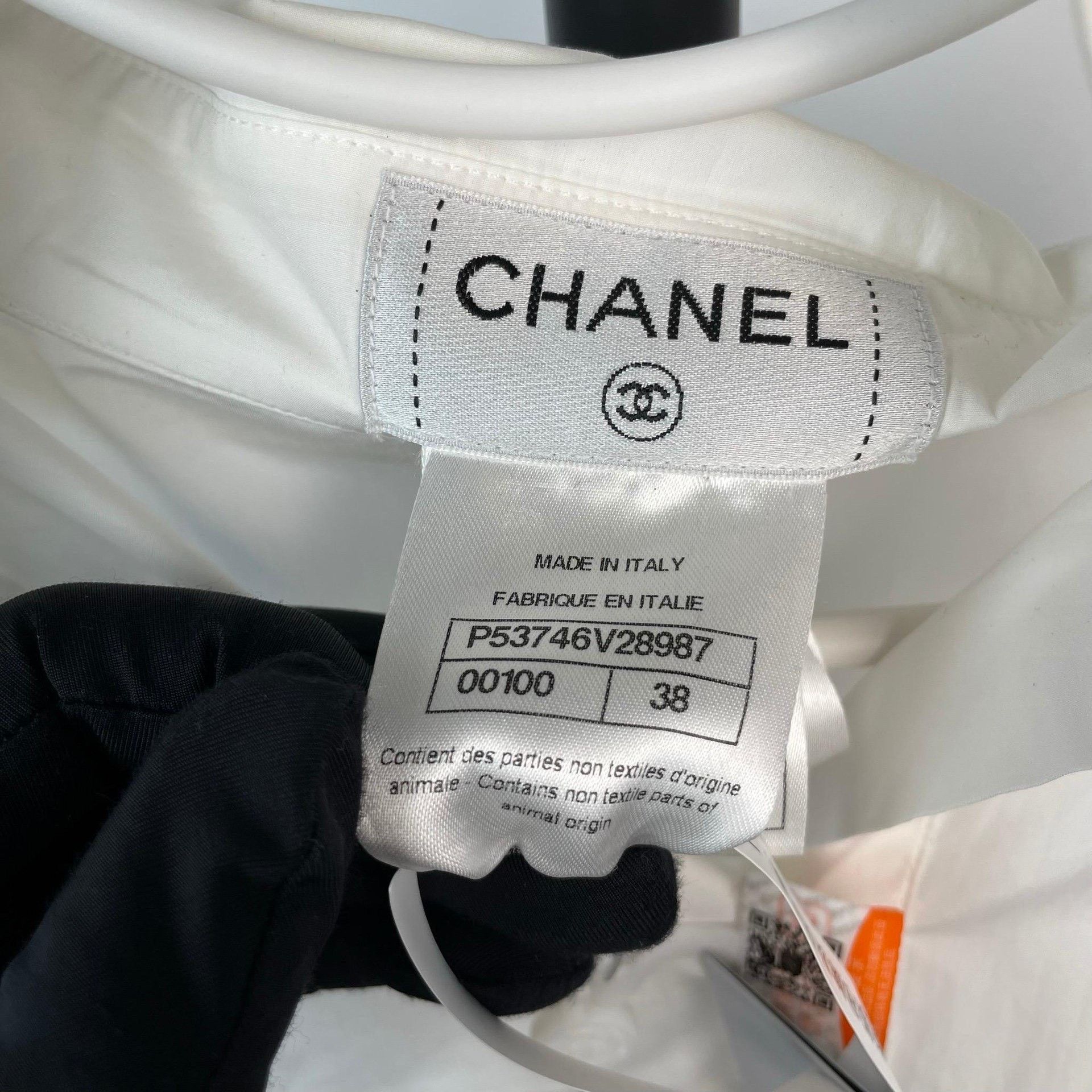 Chanel Chanel Cargo White Button Up 38 Women Size S / US 4 / IT 40 - 6 Thumbnail