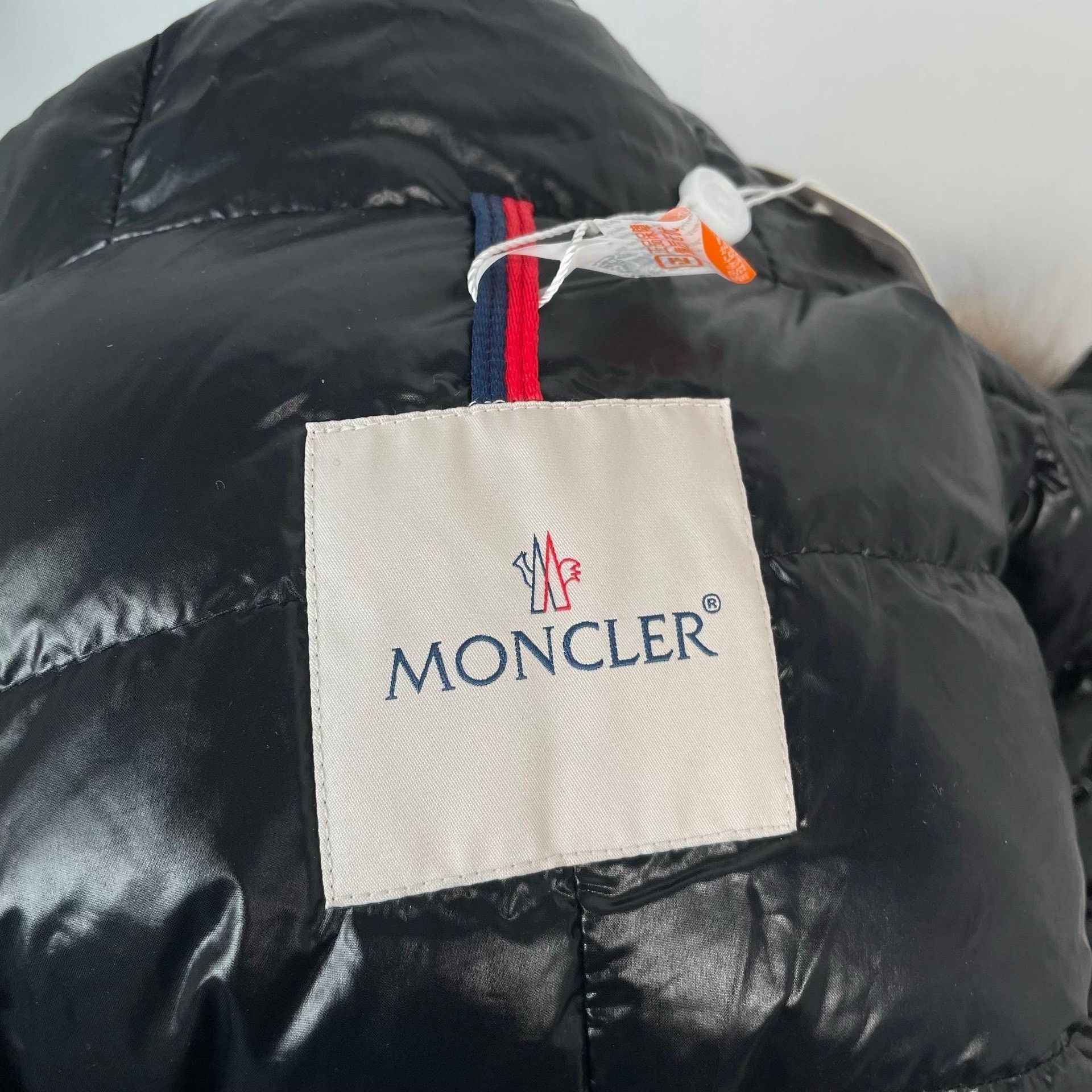 Moncler Moncler Red Down Jacket 35 Women Size S / US 4 / IT 40 - 8 Thumbnail