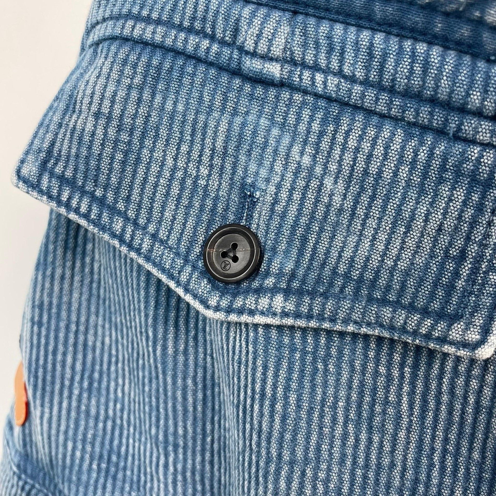 Louis Vuitton Louis Vuitton Corduroy Blue Casual Pants 36 Men Size US 36 / EU 52 - 4 Thumbnail