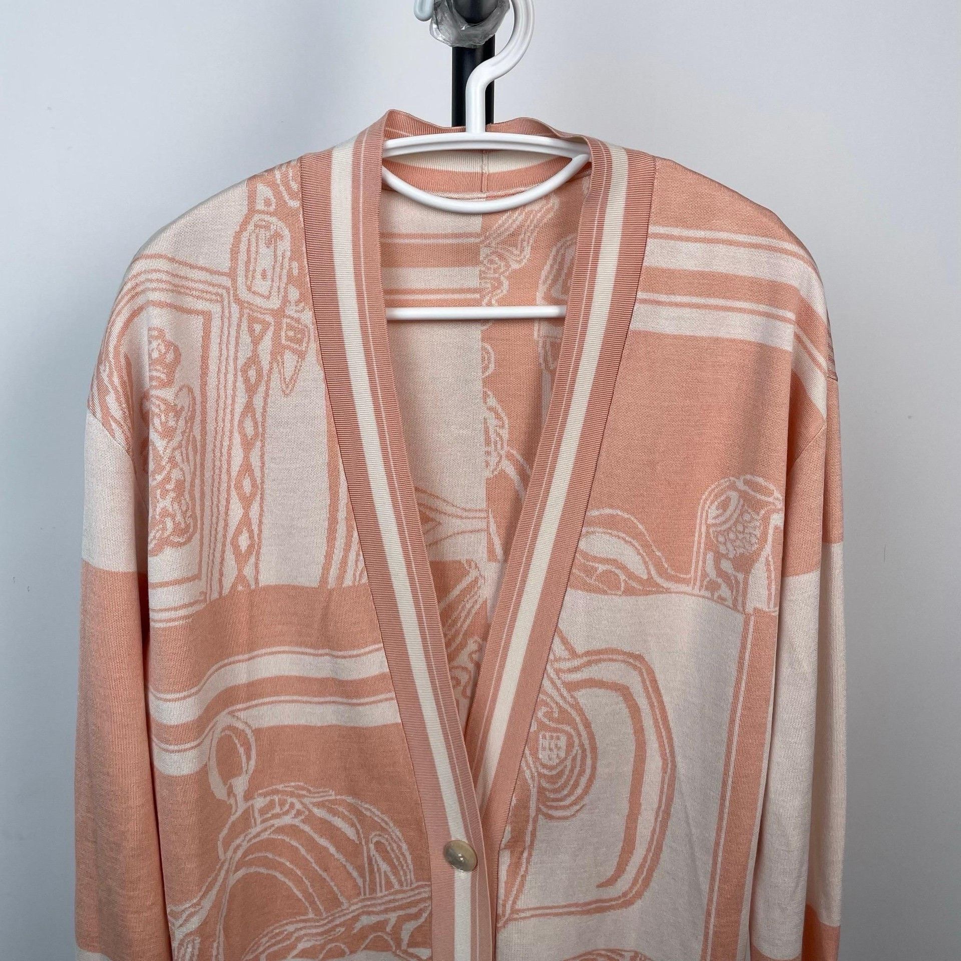 Hermes Hermes Pink Sweater 36 Women Size S / US 4 / IT 40 - 4 Thumbnail