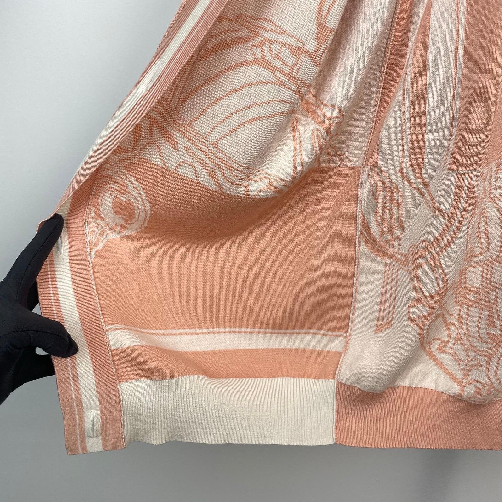 Hermes Hermes Pink Sweater 36 Women Size S / US 4 / IT 40 - 5 Thumbnail