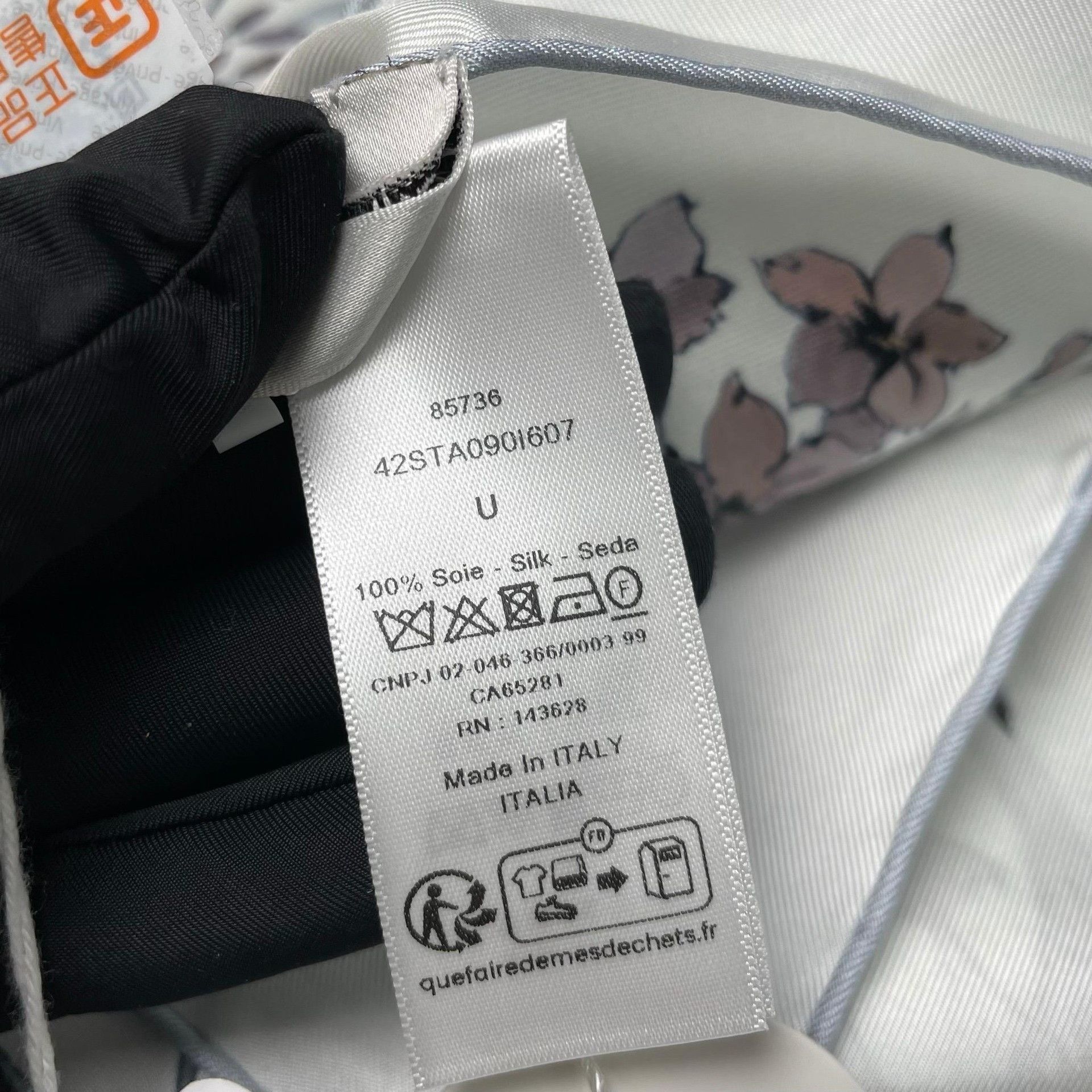 Dior Dior Floral Graphic Blue Scarf XS Men Size ONE SIZE - 7 Thumbnail