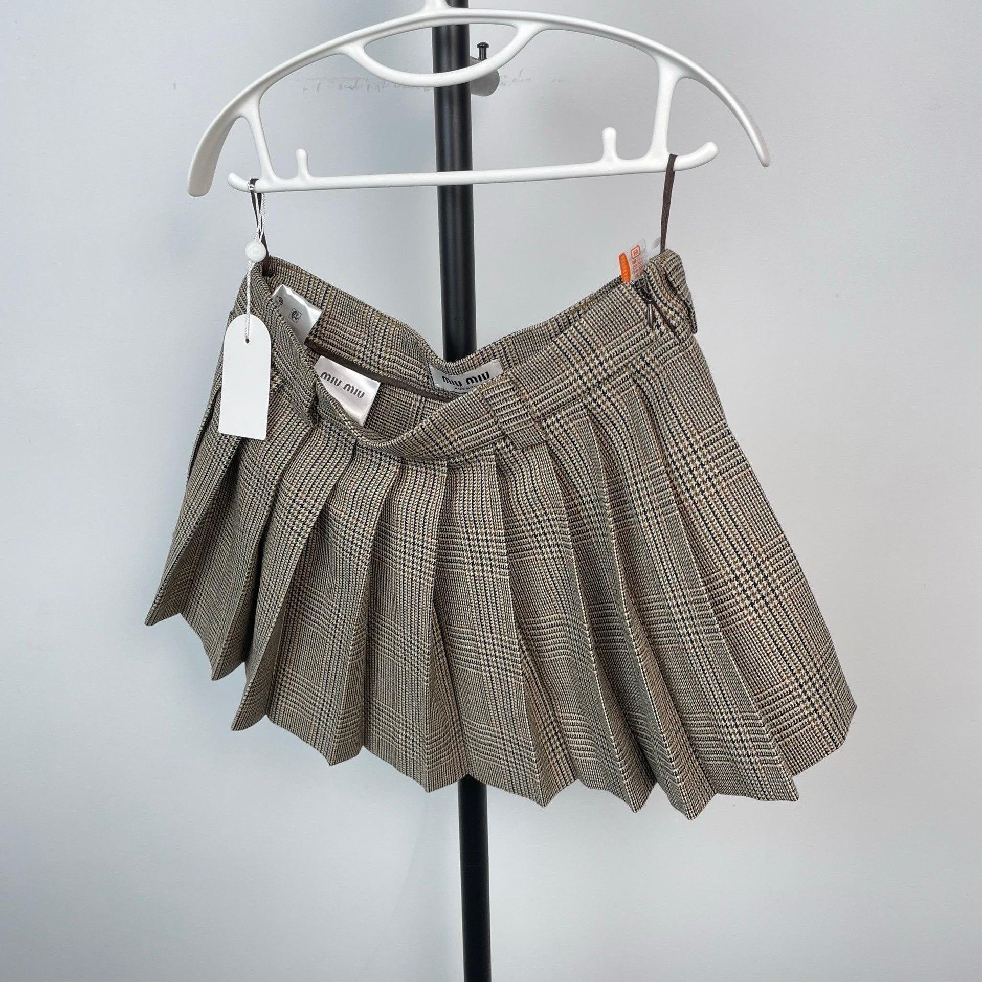 Miu Miu Miu Miu Wool Plaid Brown Skirt 38 Women Size 38" / US 16 / IT 52 - 3 Thumbnail
