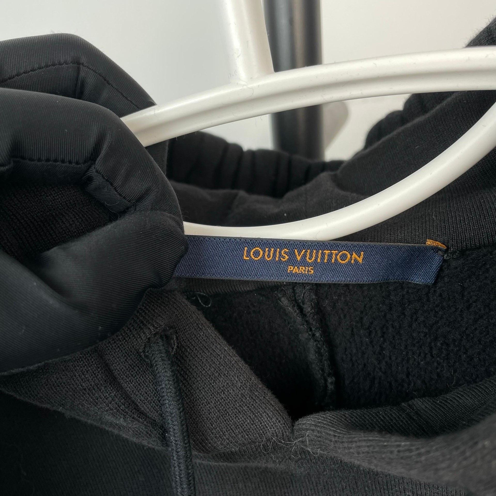 Louis Vuitton Louis Vuitton Black Hoodie S Men Size US S / EU 44-46 / 1 - 6 Thumbnail