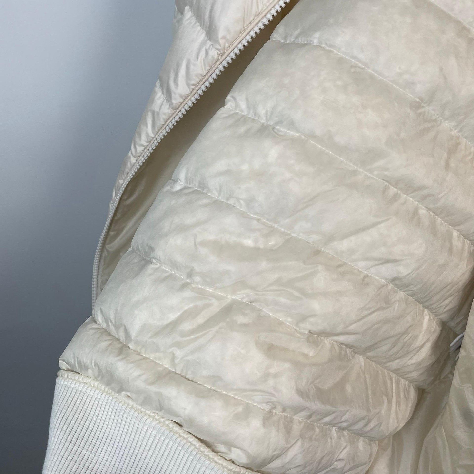 Moncler Moncler Down Striped White Heavy Coat S Men Size US S / EU 44-46 / 1 - 7 Thumbnail