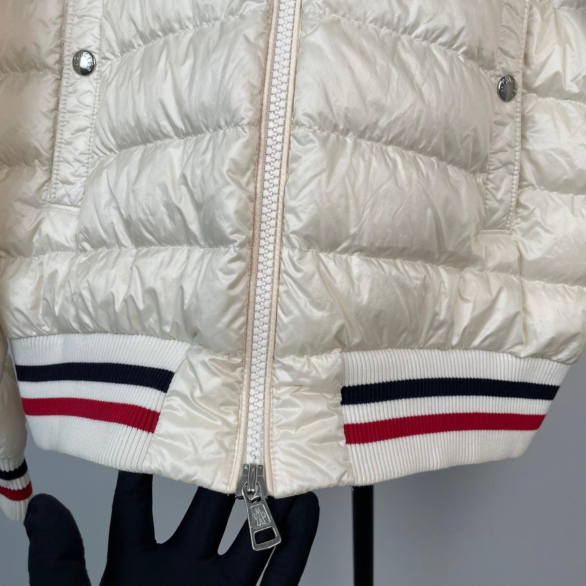 Moncler Moncler Down Striped White Heavy Coat S Men Size US S / EU 44-46 / 1 - 4 Thumbnail