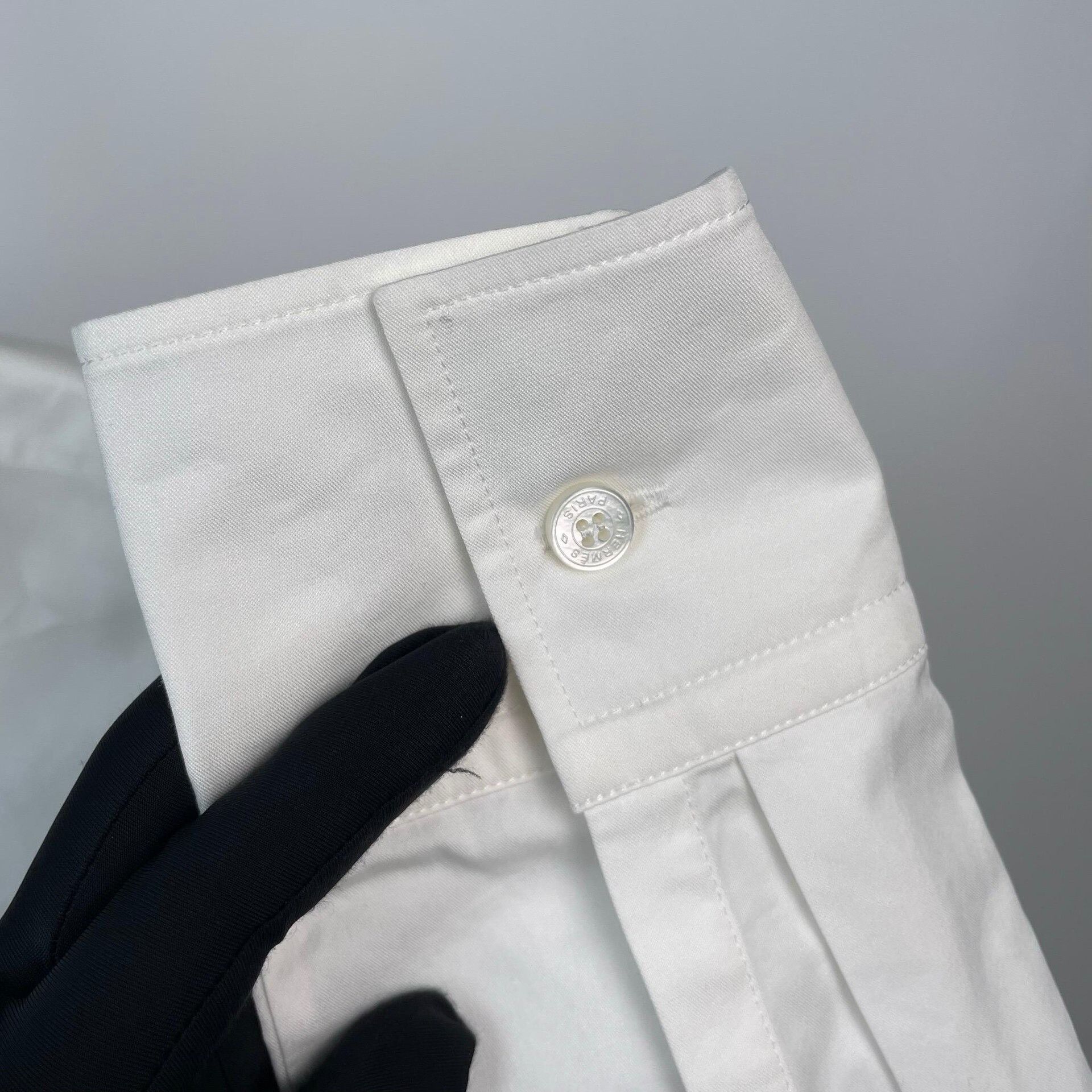 Hermes Hermes White Button Up 38 Women Size S / US 4 / IT 40 - 5 Thumbnail