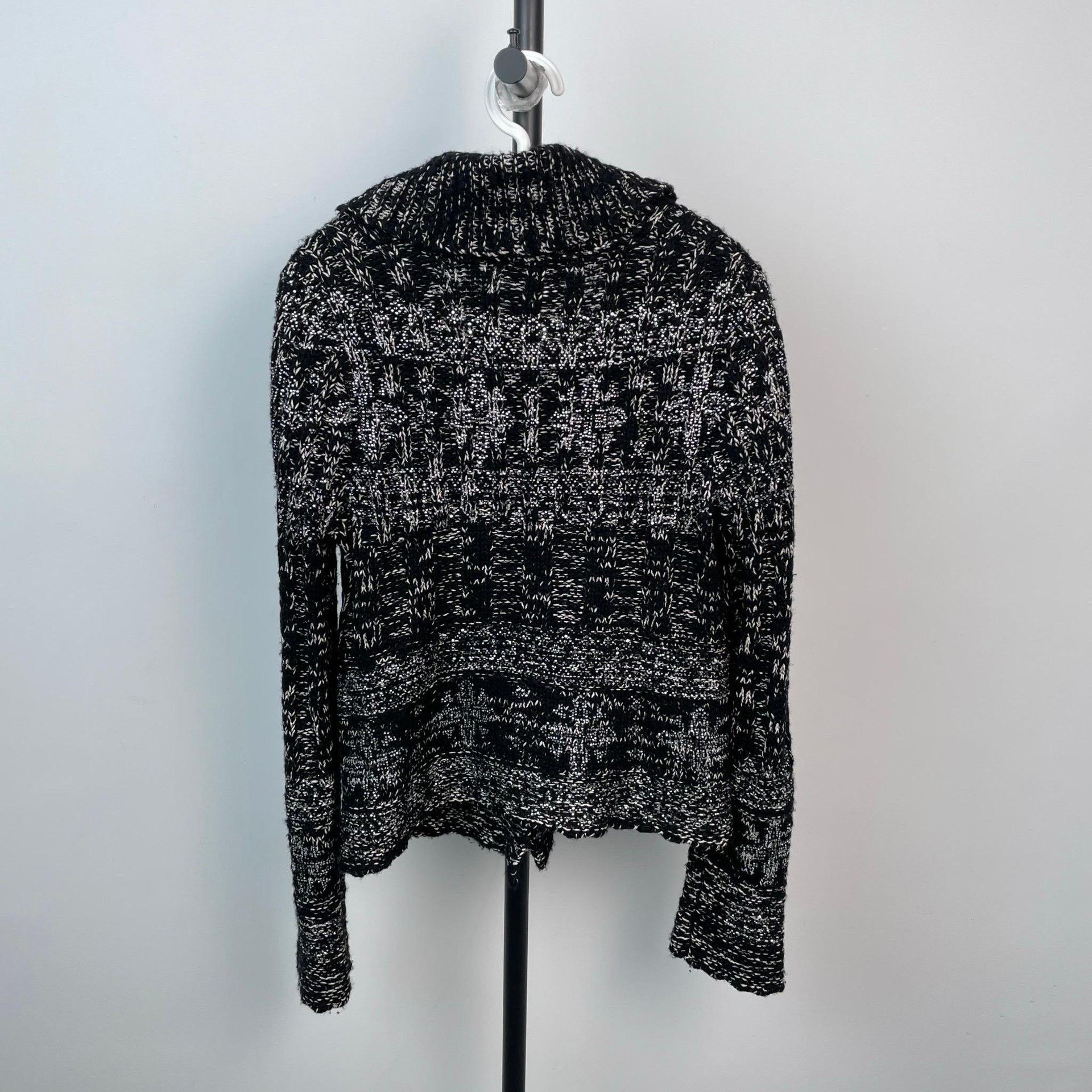 Chanel Chanel Black Sweater 25 Women Size XS / US 0-2 / IT 36-38 - 2 Thumbnail