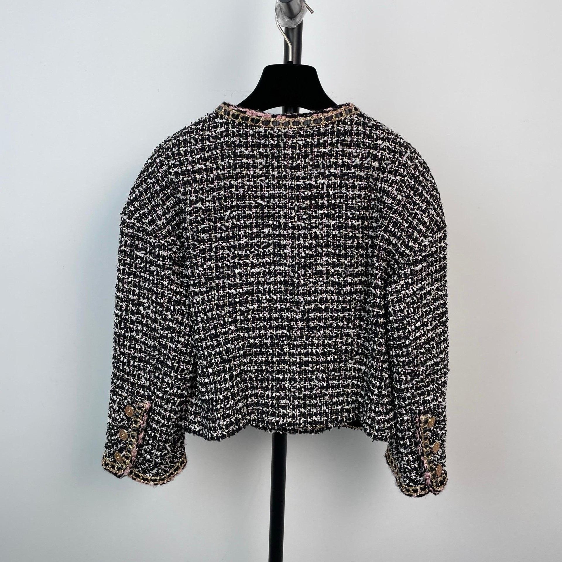 Chanel Chanel Black Light Jacket 40 Men Size US M / EU 48-50 / 2 - 3 Thumbnail