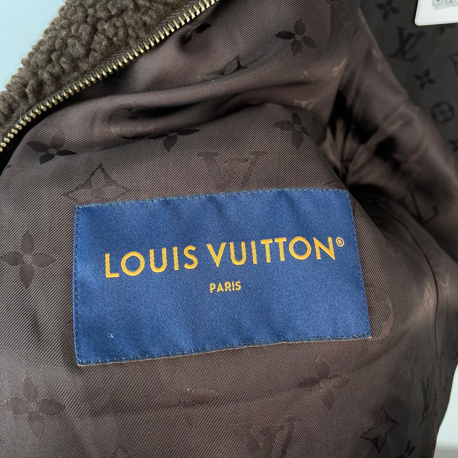 Louis Vuitton Louis Vuitton Brown Light Jacket S Men Size US S / EU 44-46 / 1 - 7 Thumbnail