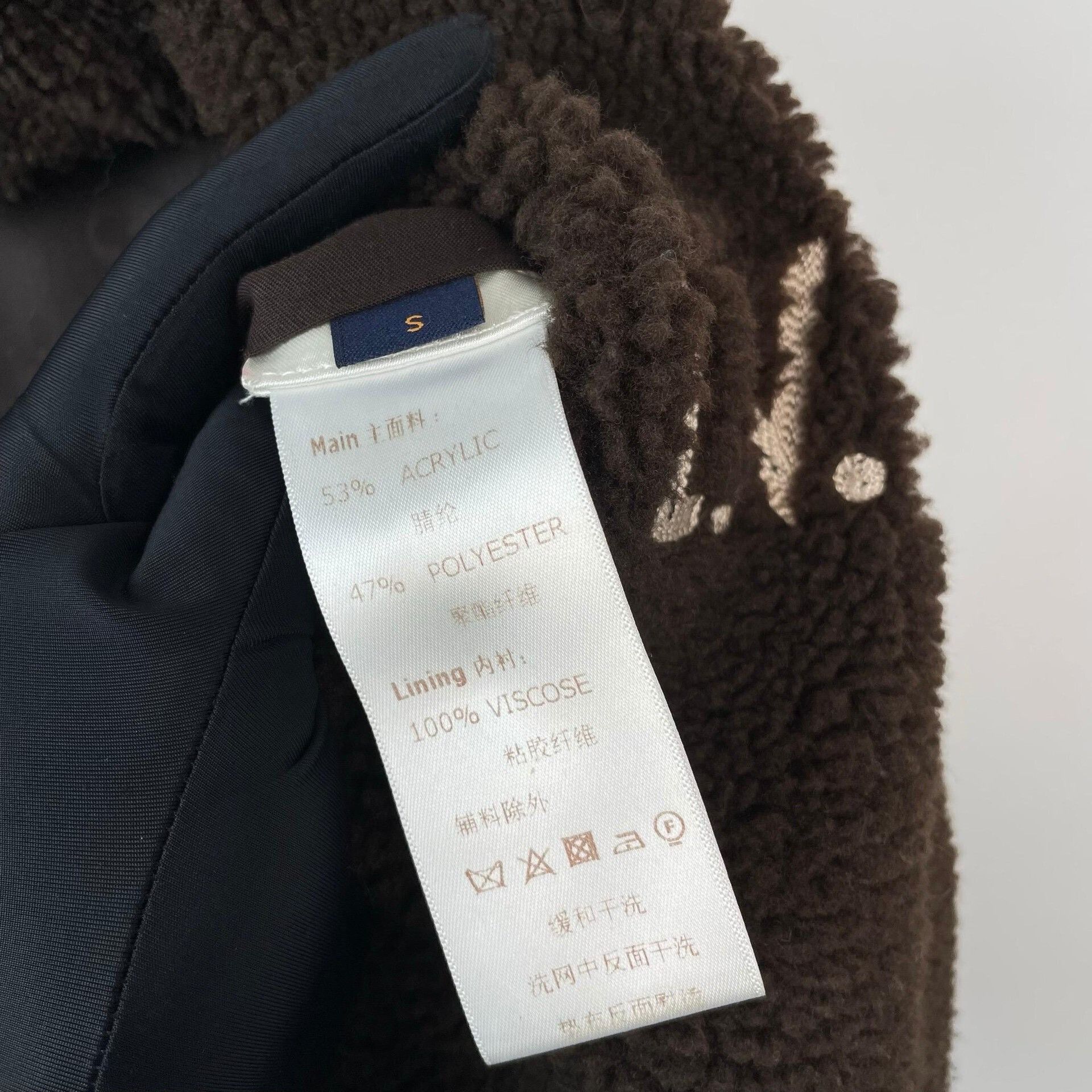 Louis Vuitton Louis Vuitton Brown Light Jacket S Men Size US S / EU 44-46 / 1 - 8 Thumbnail