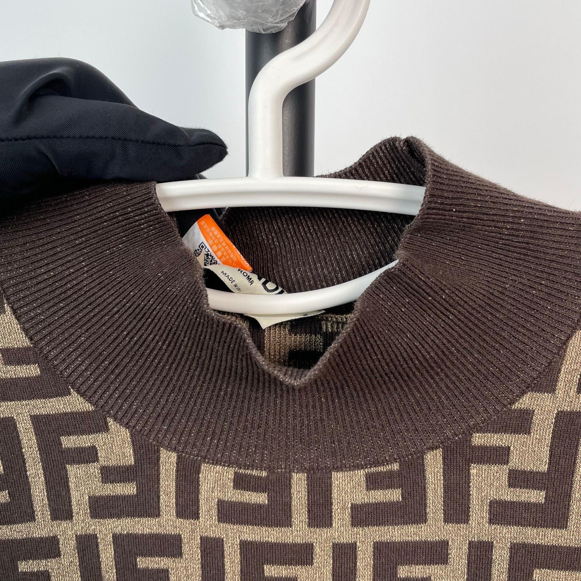 Fendi Fendi Knit Brown Sweater 40 Men Size US M / EU 48-50 / 2 - 5 Thumbnail