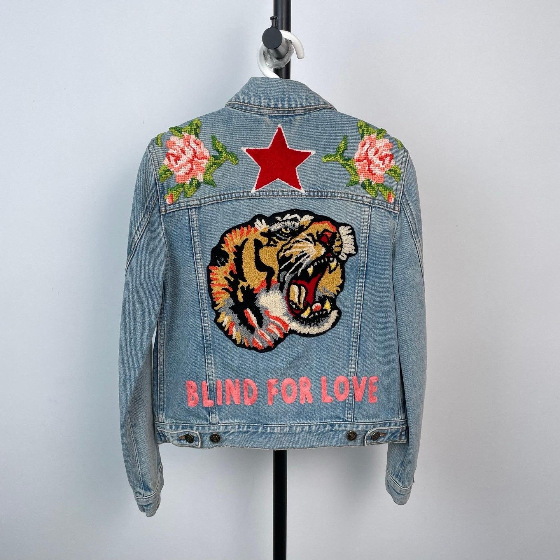 Gucci Gucci Tiger Embroidered White Jacket 38 Women Size S / US 4 / IT 40 - 2 Thumbnail