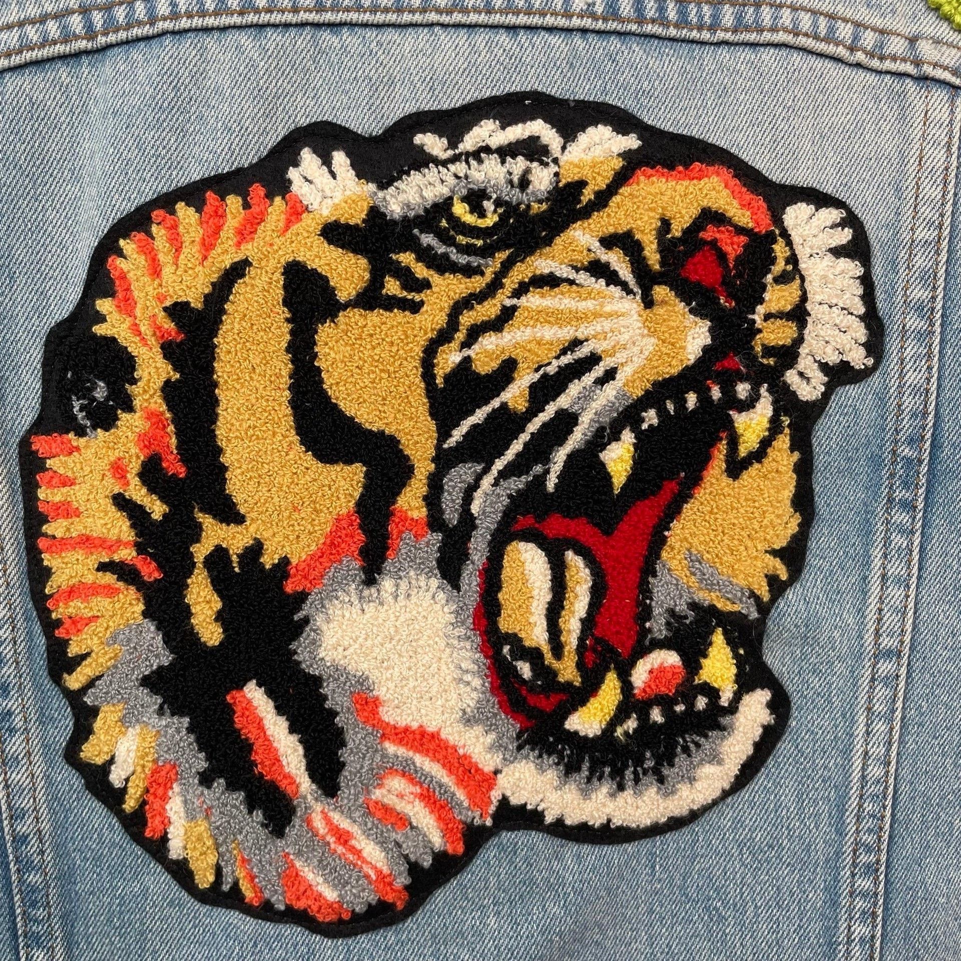 Gucci Gucci Tiger Embroidered White Jacket 38 Women Size S / US 4 / IT 40 - 3 Thumbnail