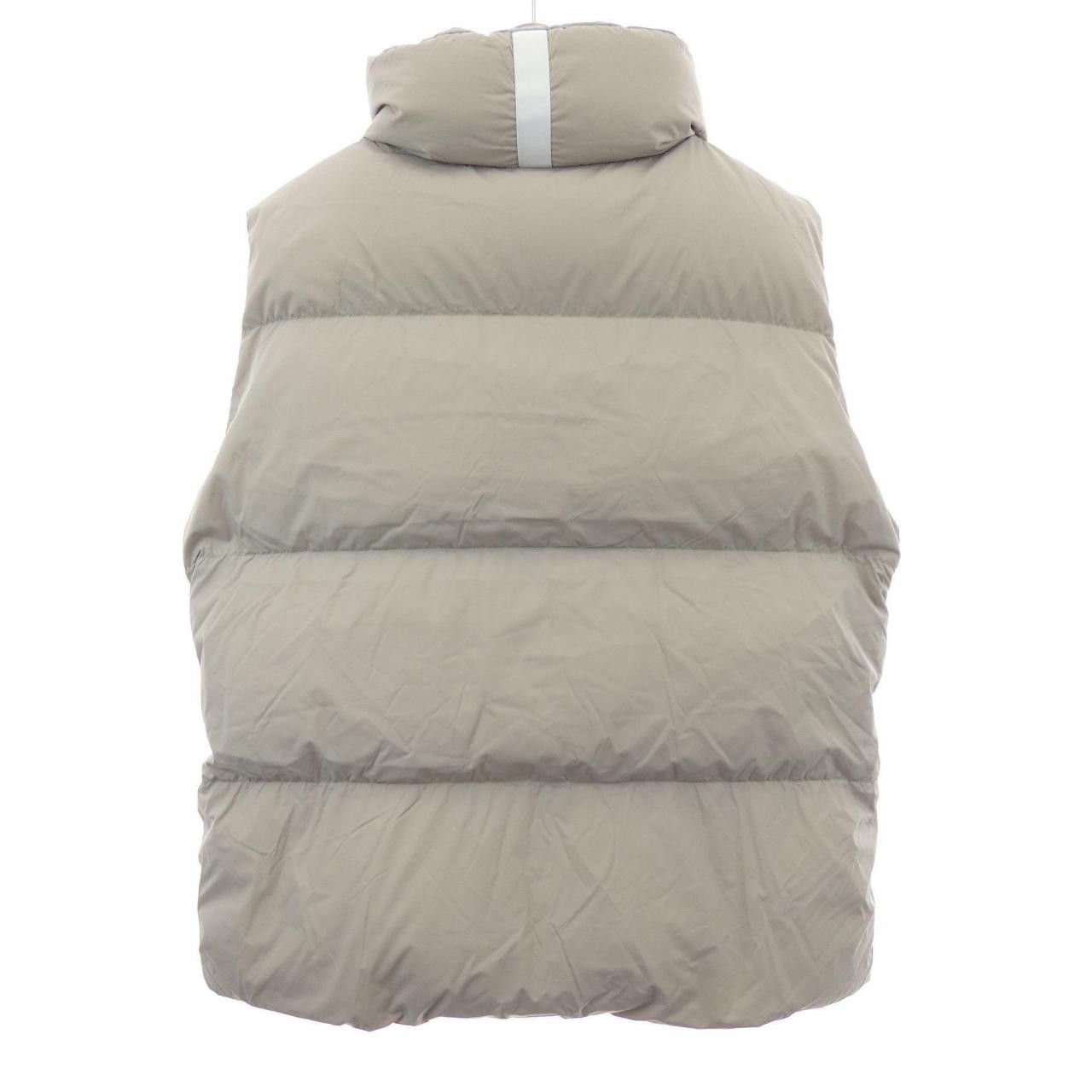 Canada Goose Canada Goose Canada Goose Everett Down Vest Textile Outerwear 2614MB DUTY FREE for USA Size ONE SIZE - 2 Thumbnail