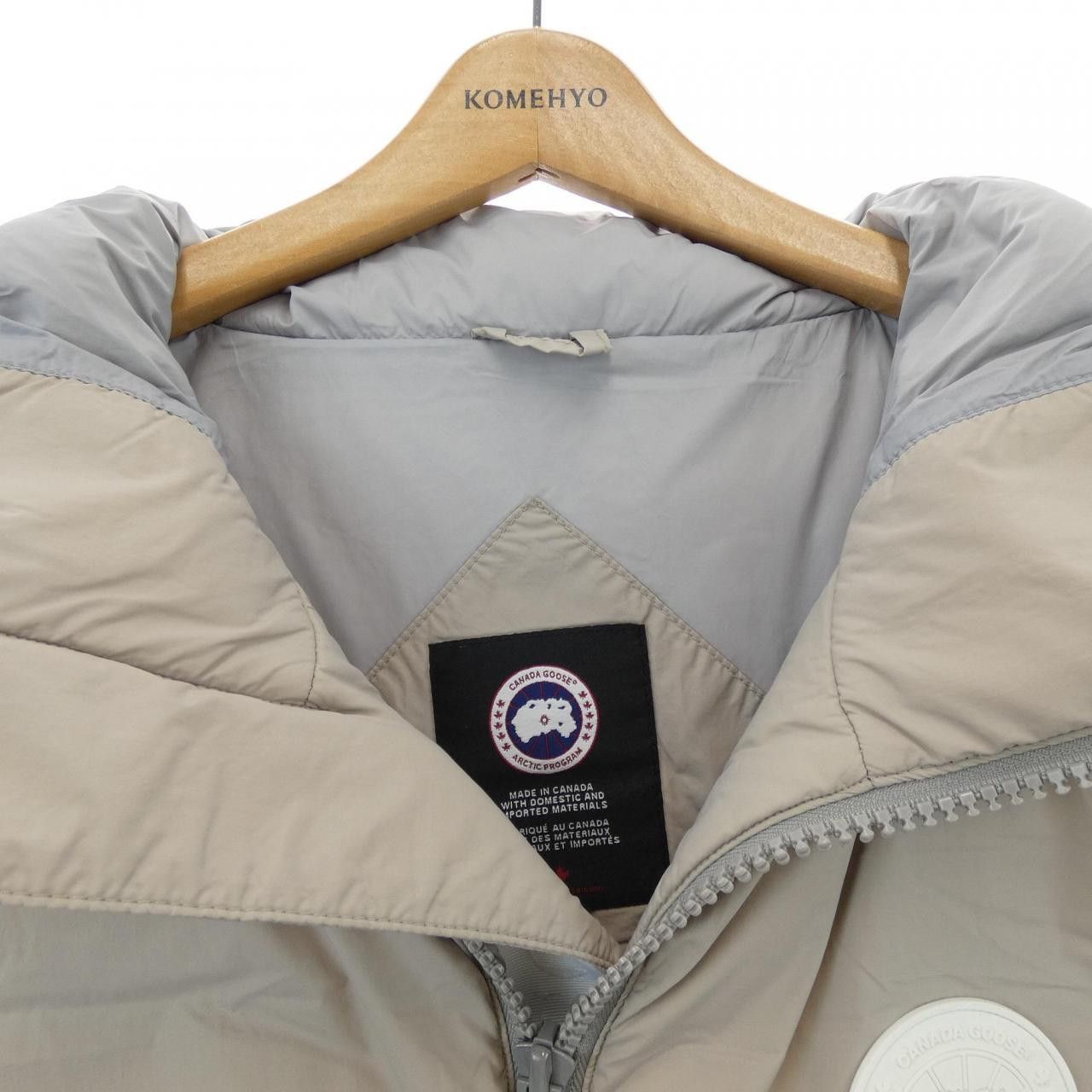 Canada Goose Canada Goose Canada Goose Everett Down Vest Textile Outerwear 2614MB DUTY FREE for USA Size ONE SIZE - 5 Thumbnail