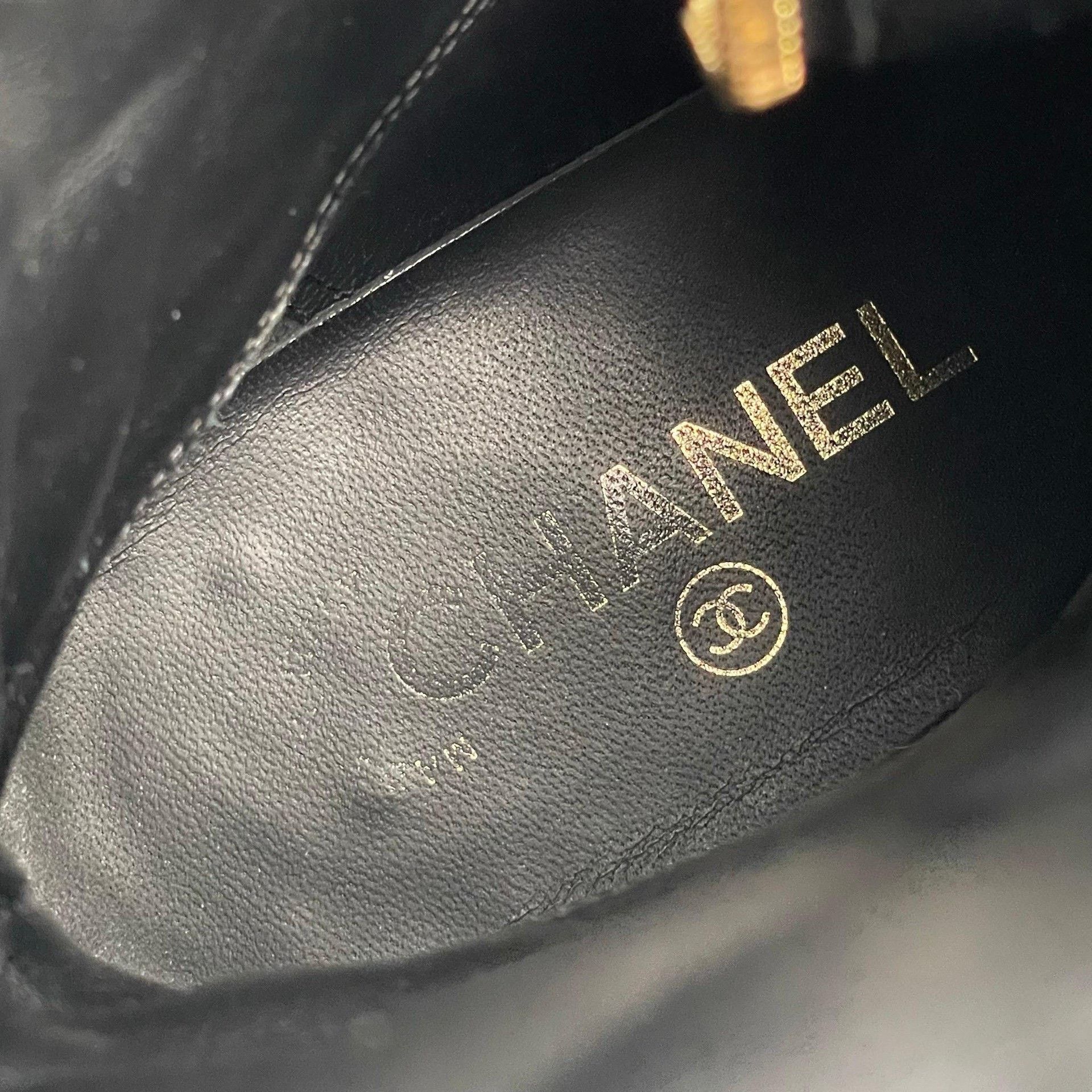 Chanel Chanel Gold Boots 24 Women Size US 8 / IT 38 - 6 Thumbnail