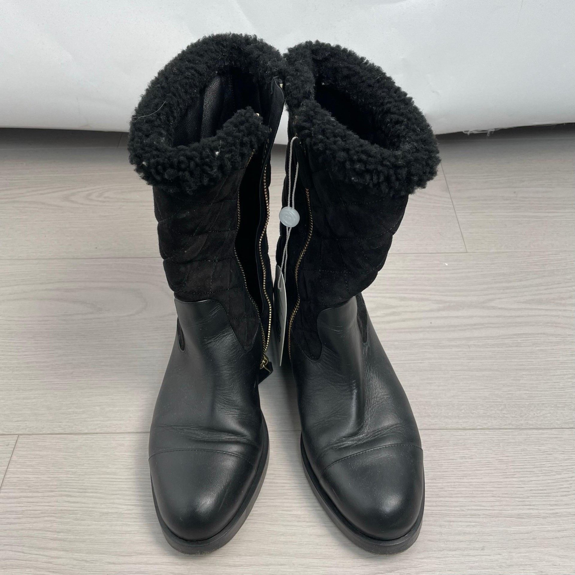 Chanel Chanel Gold Boots 24 Women Size US 8 / IT 38 - 2 Thumbnail