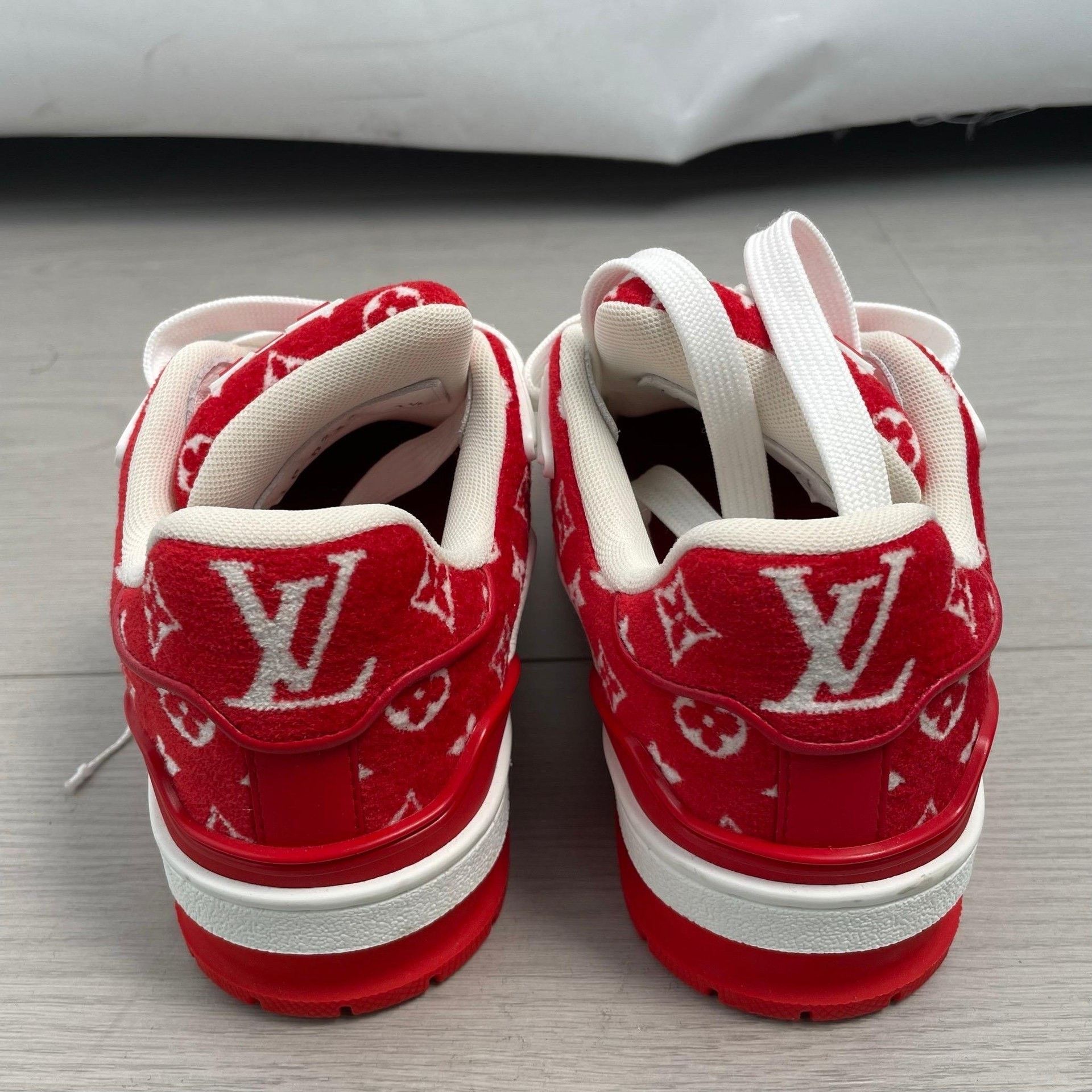 Louis Vuitton Louis Vuitton Red Lowtop Sneakers 35 Women Size US 5 / IT 35 - 6 Thumbnail