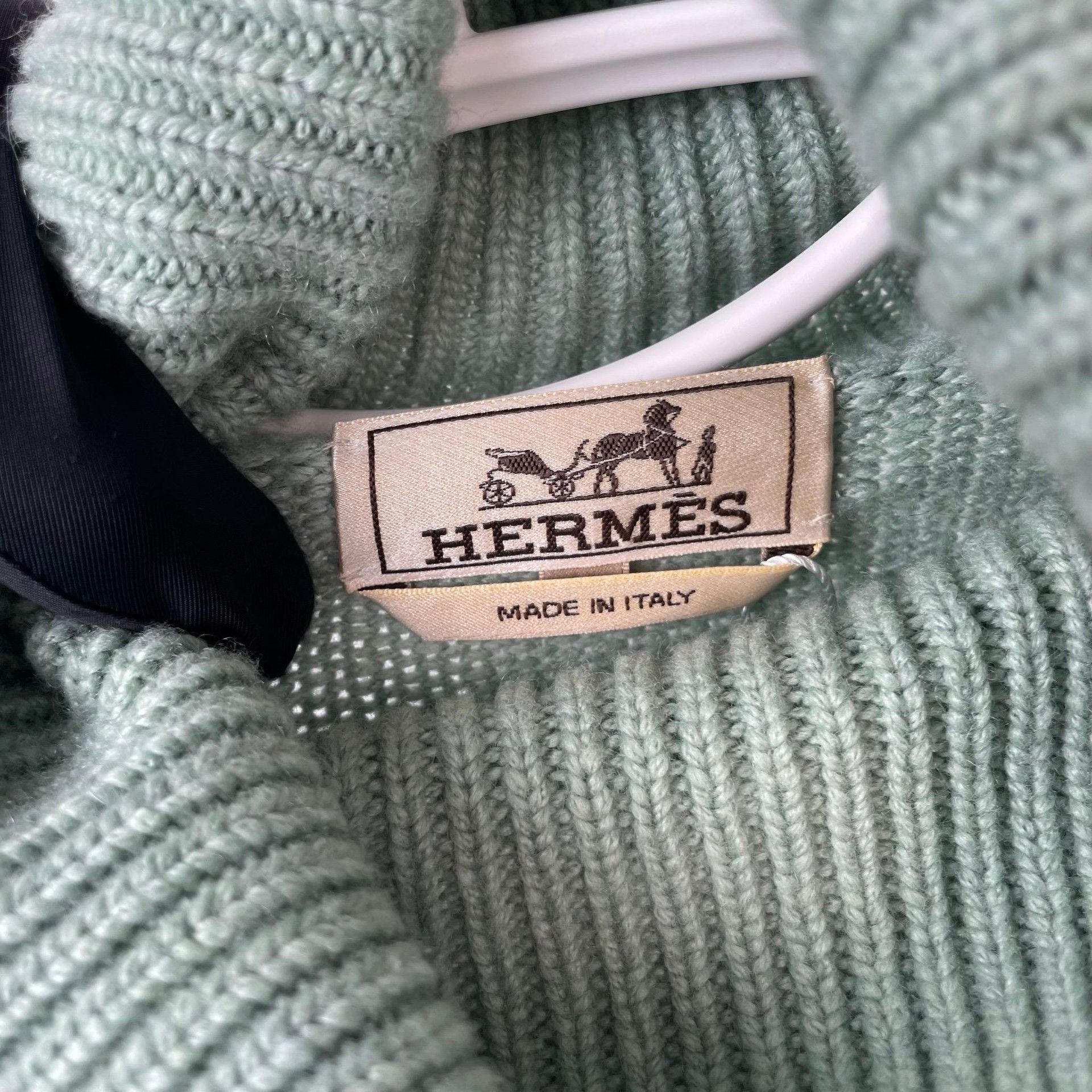Hermes Hermes Green Sweater M Women Size M / US 6-8 / IT 42-44 - 7 Thumbnail
